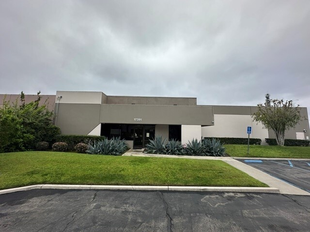 17391 Mount Cliffwood Cir, Fountain Valley, CA for Rent