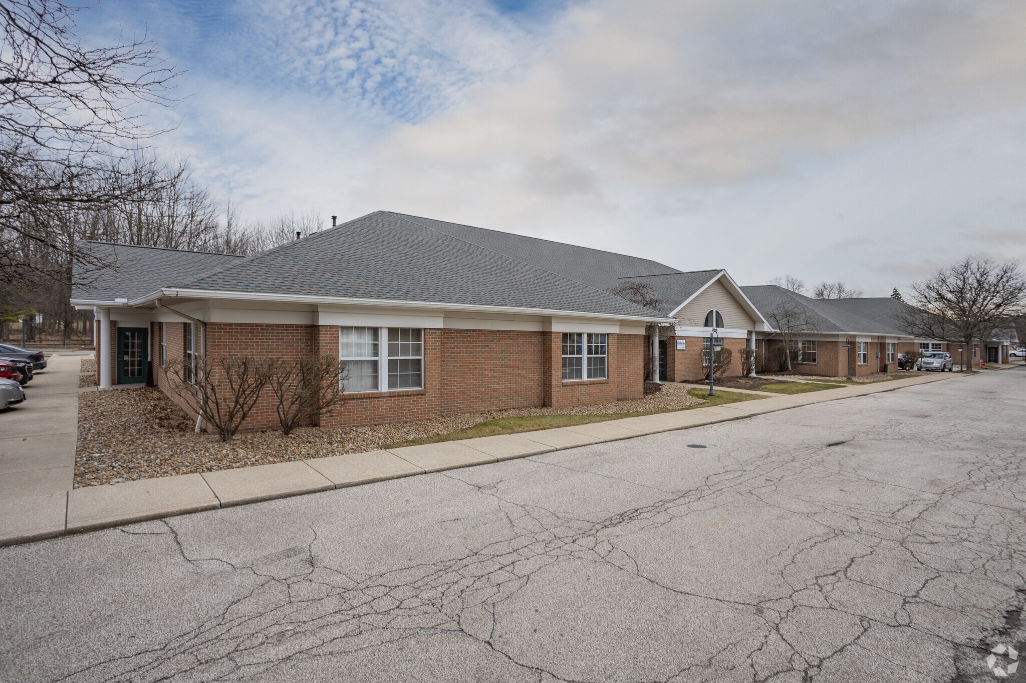 7029 Pearl Rd, Middleburg Heights, OH for Rent