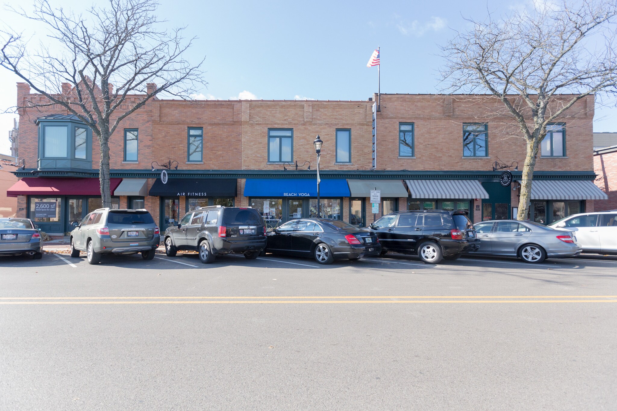670690 Vernon Ave Glencoe, IL 60022 Retail Property for Lease on