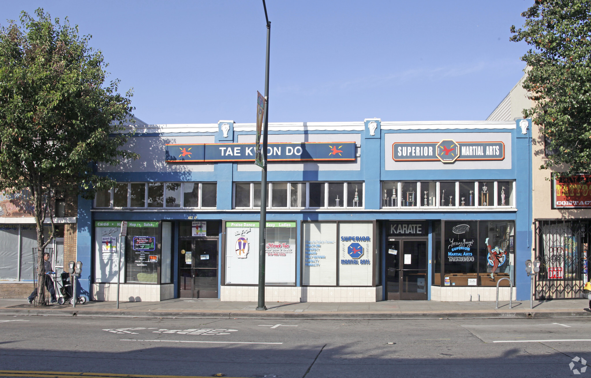 3823-3825 Macarthur Blvd, Oakland, CA for Rent