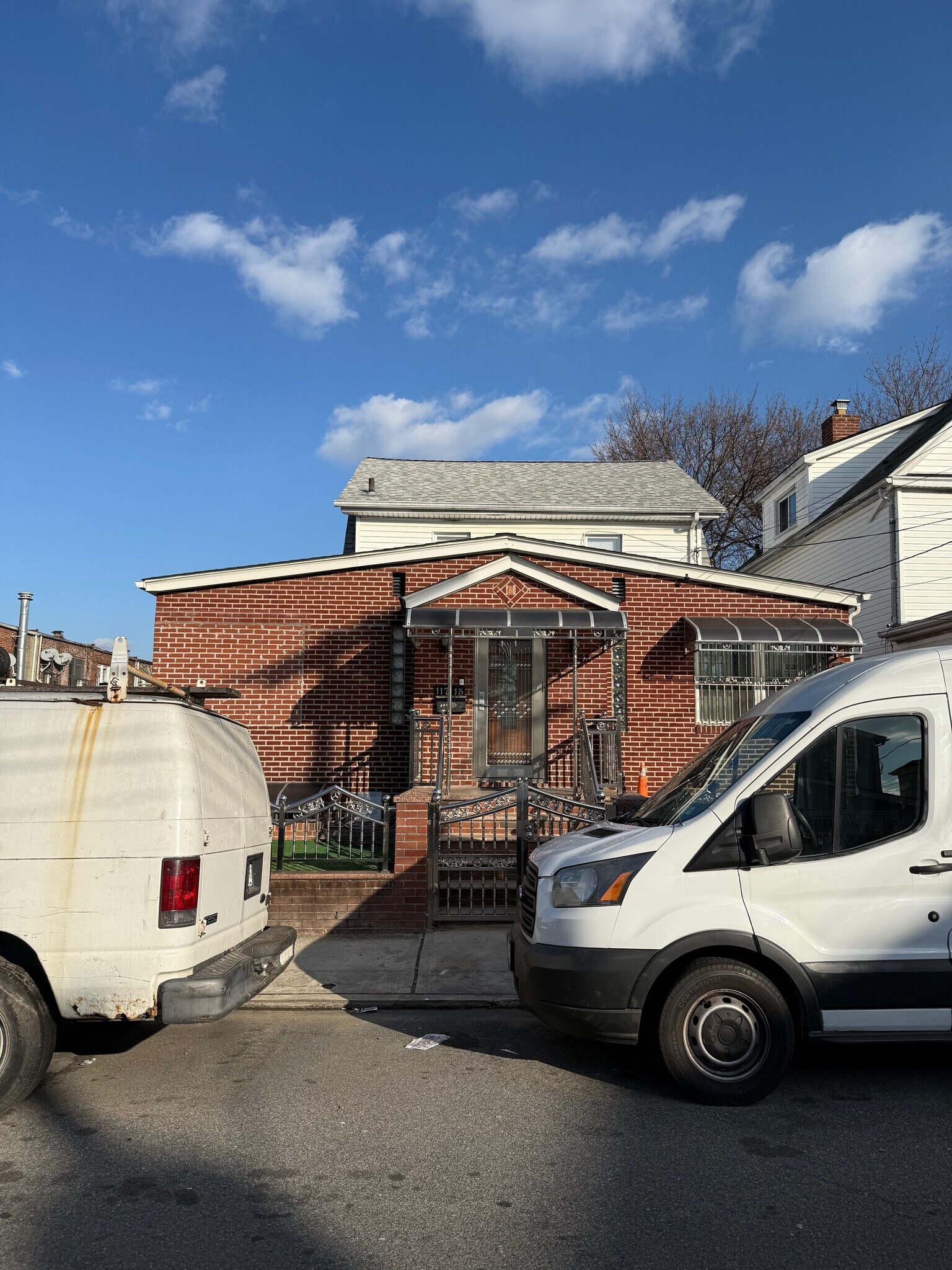 11715 200th St, Saint Albans, NY for Sale