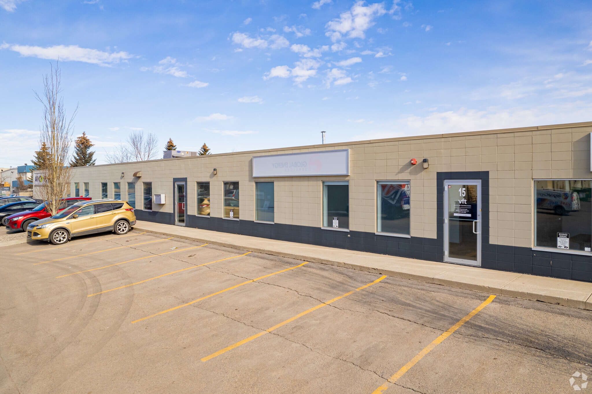 5030 13th St SE, Calgary, AB for Rent