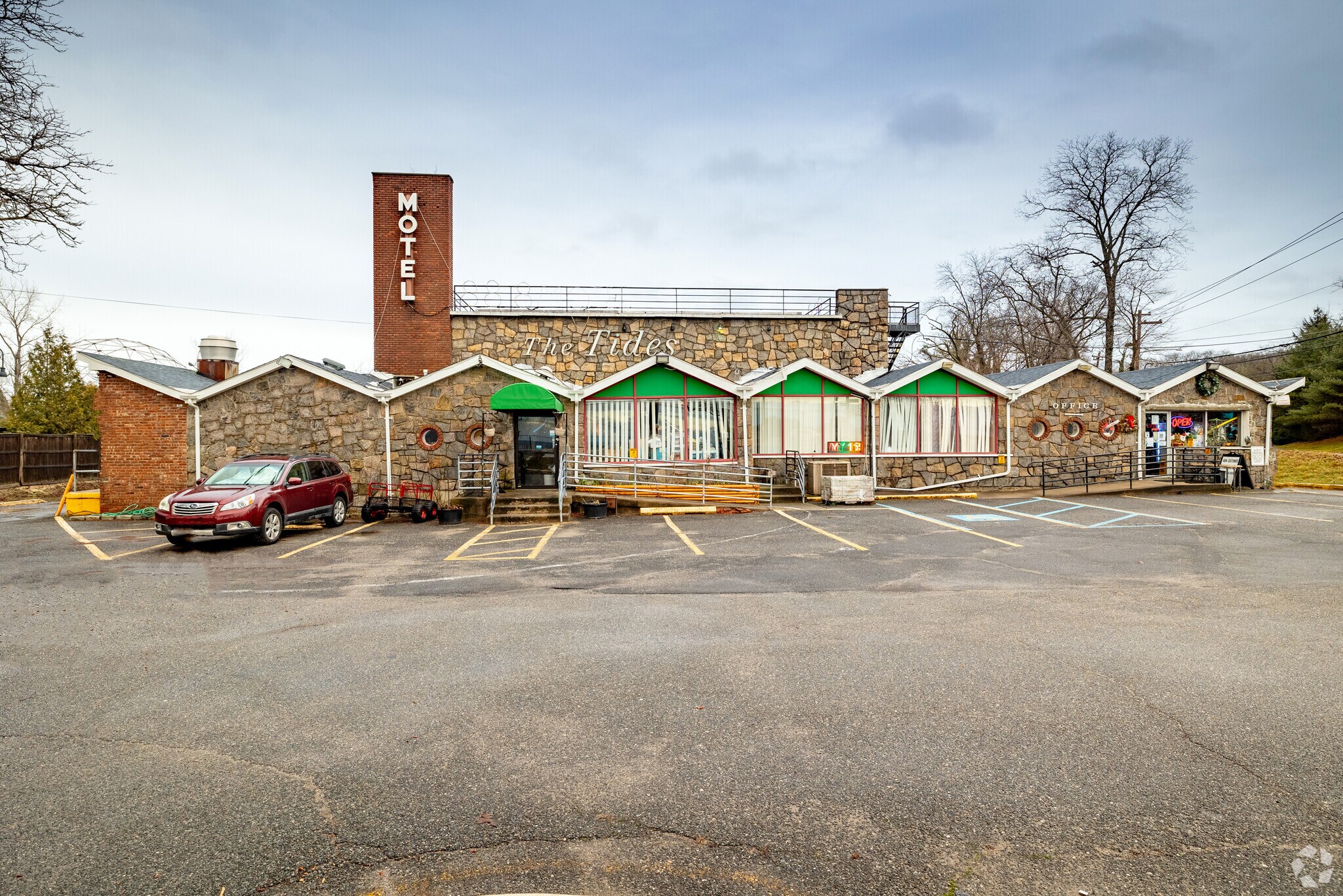 2 Bayville Ave, Locust Valley, NY for Rent