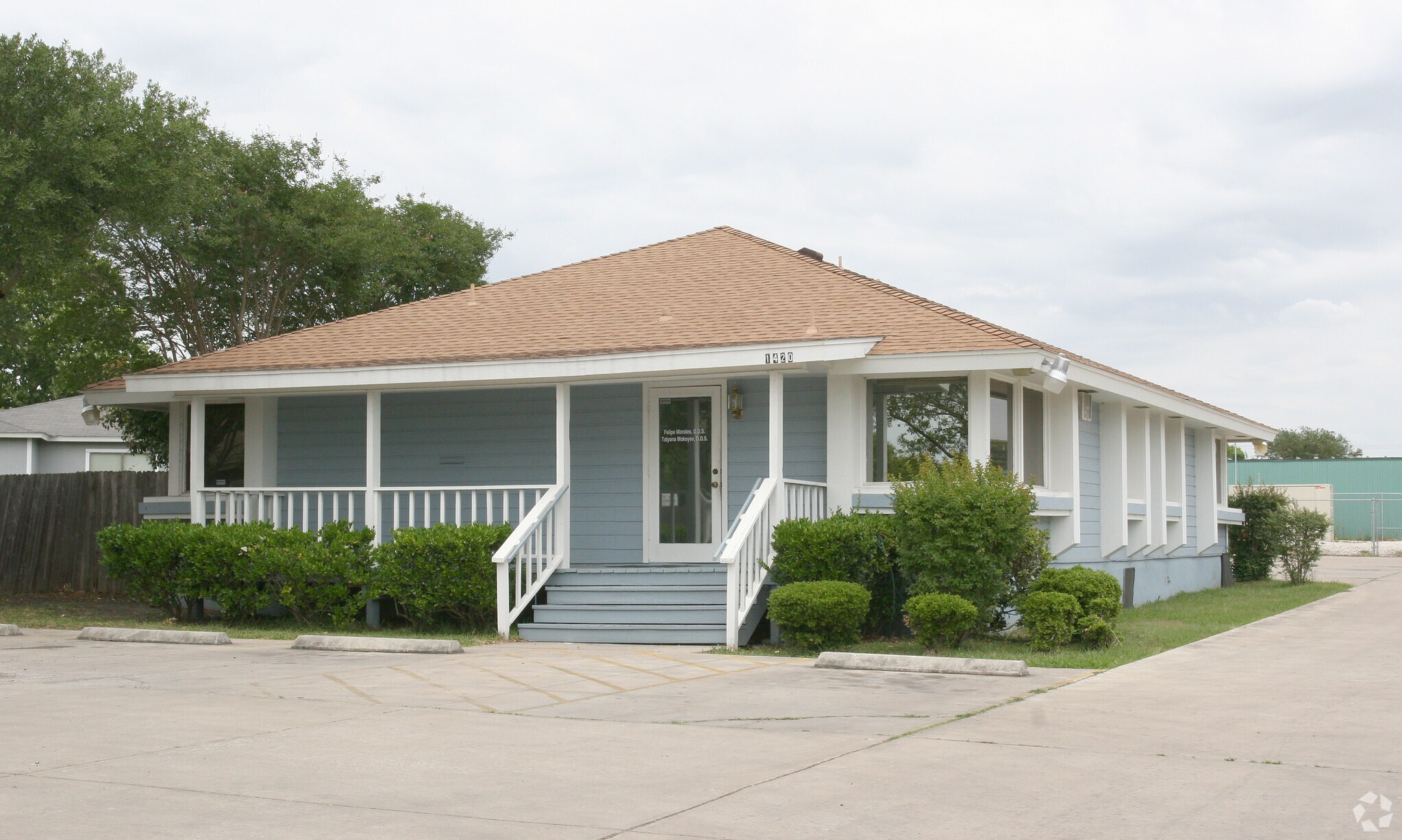 1420 S Ellison Dr, San Antonio, TX for Rent