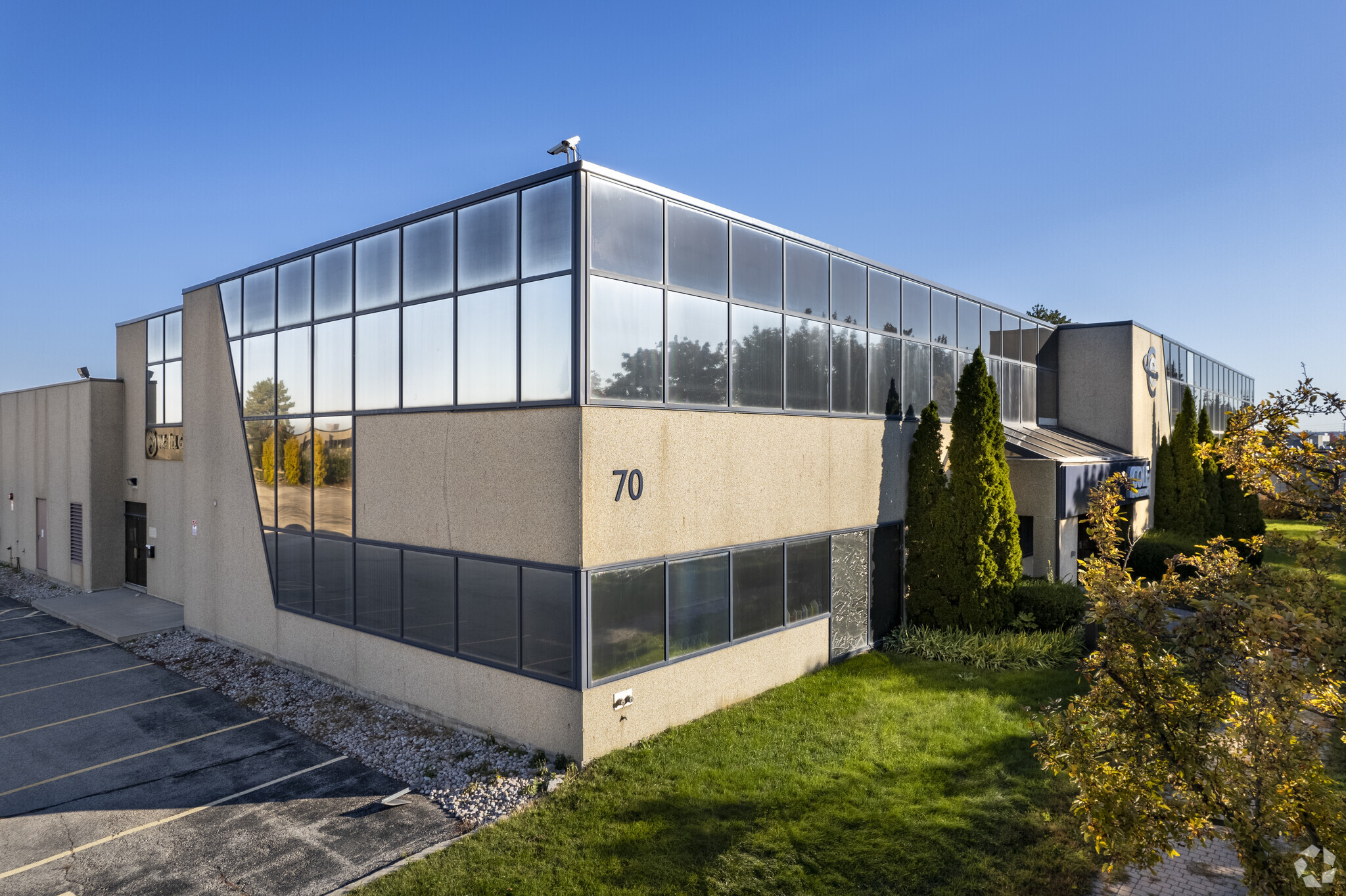 70 Valleywood Dr, Markham, ON for Rent