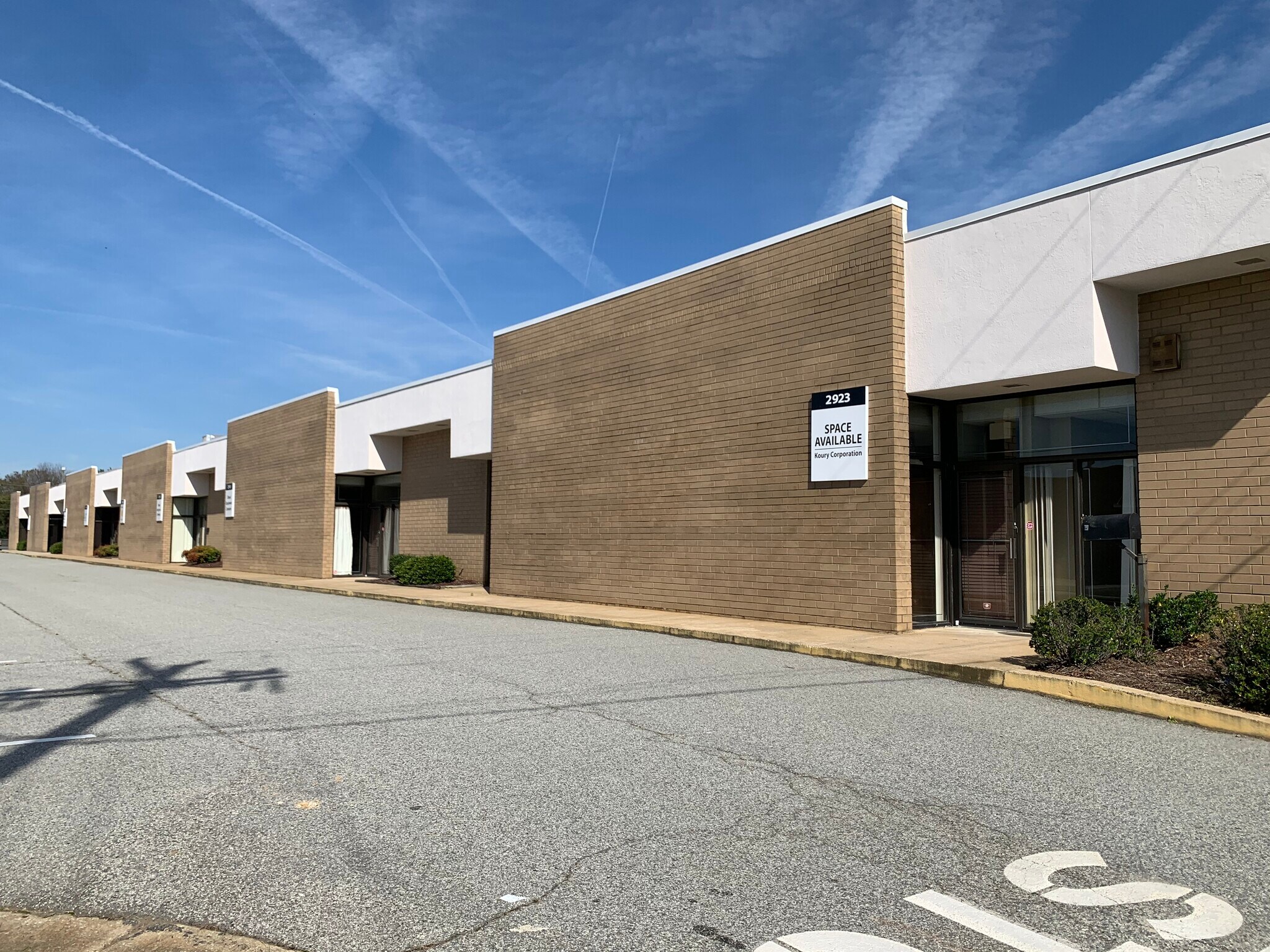 2901-3011 Pacific Ave, Greensboro, NC for Rent