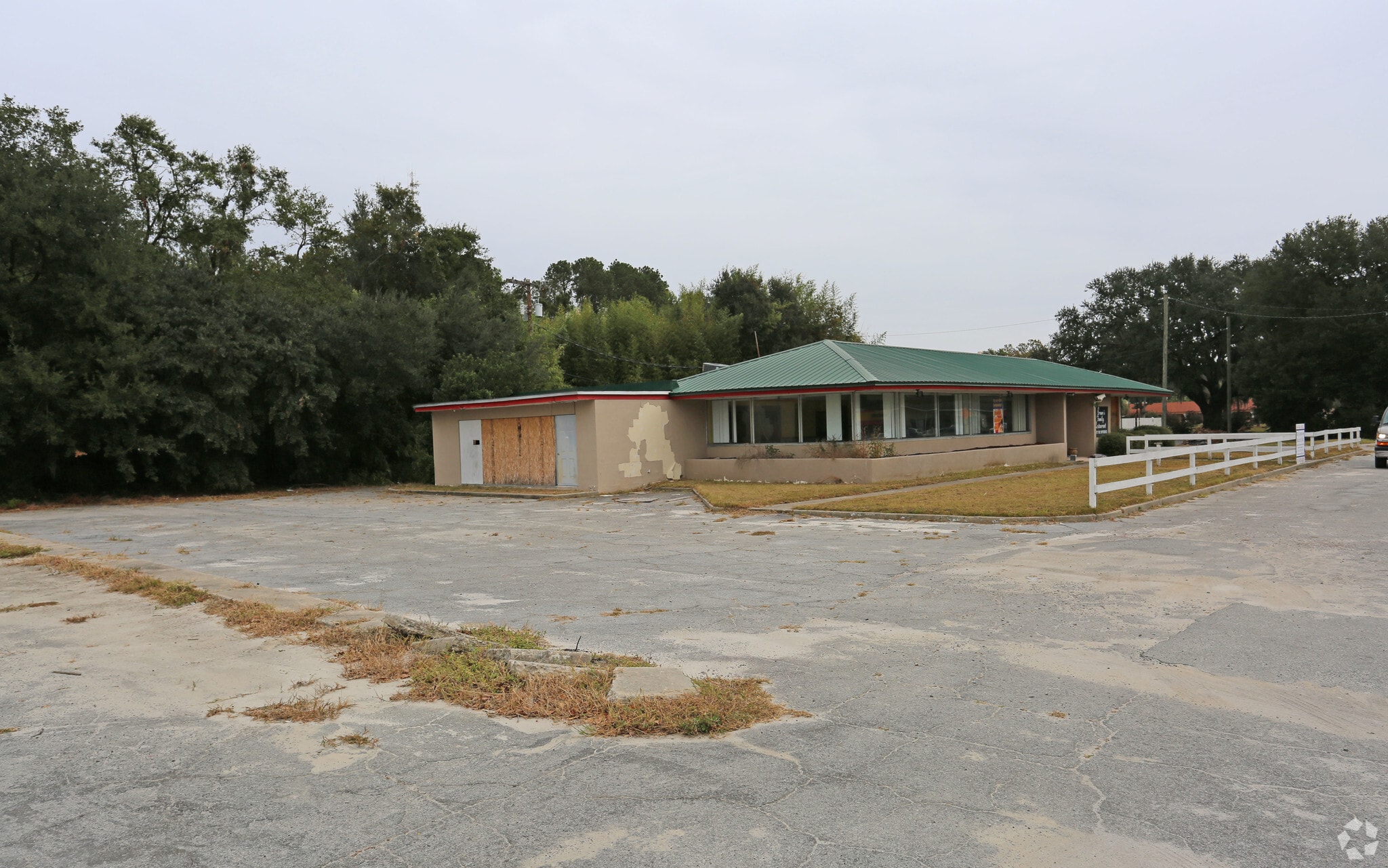 3718 Ogeechee Rd, Savannah, GA for Rent