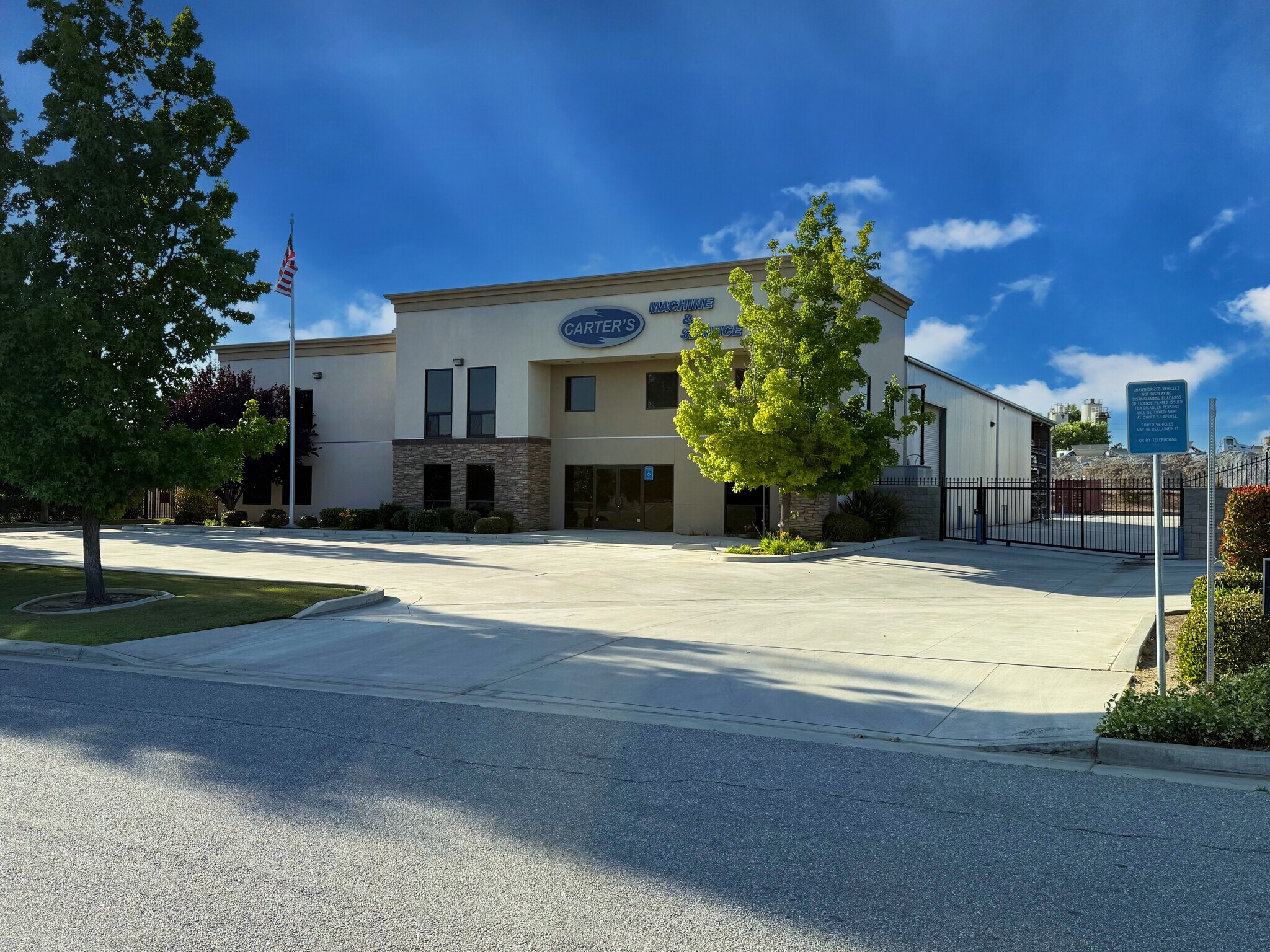 1066 Carrier Parkway Ave, Bakersfield, CA for Rent