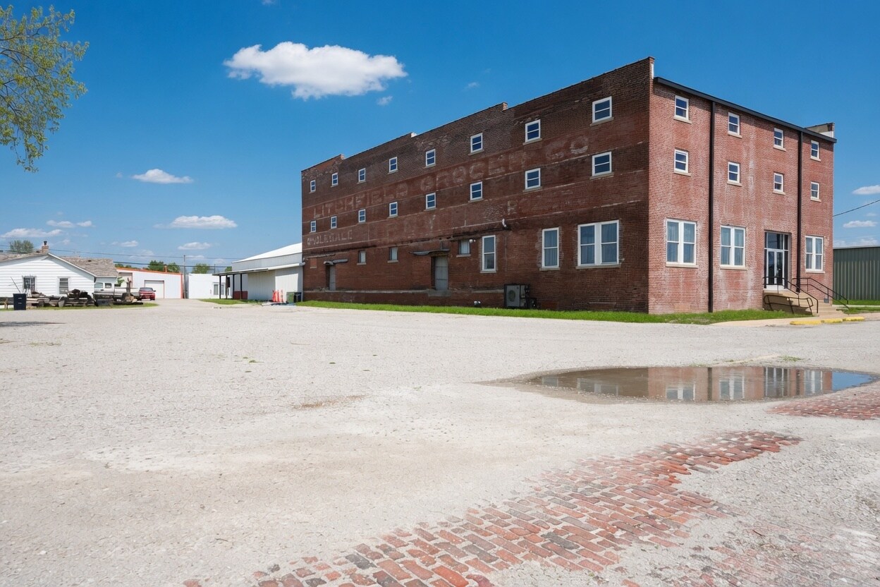 407 W Ryder St, Litchfield, IL for Sale