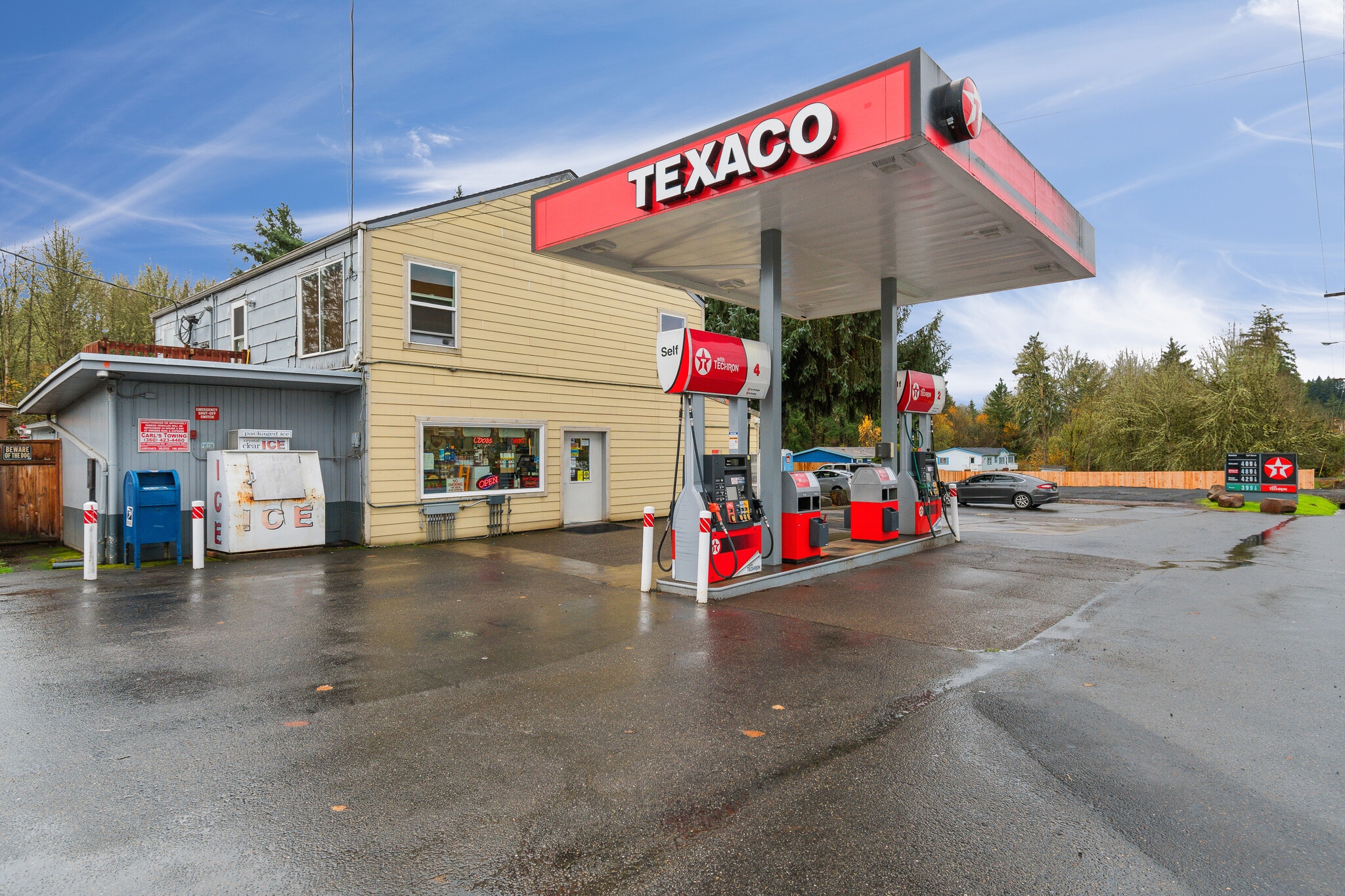 1221 Rose Valley Rd, Kelso, WA for Sale