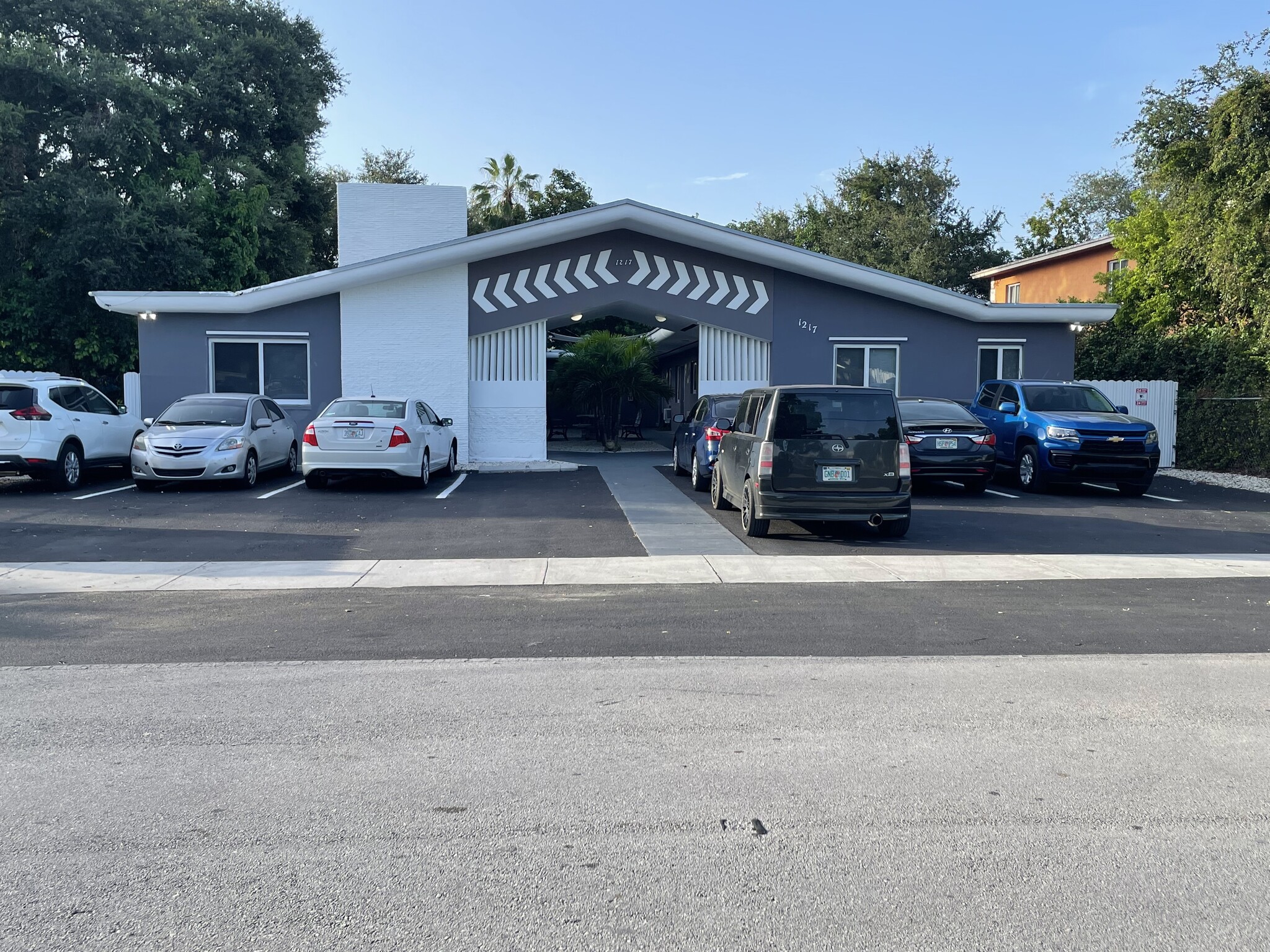 1217 NE 127th St, North Miami, FL for Sale