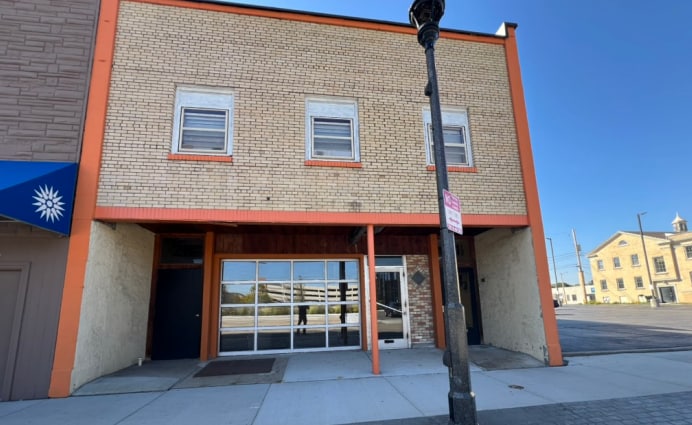 211 N Appleton St, Appleton, WI for Rent