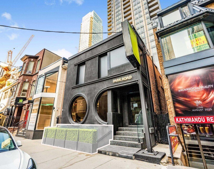 16 Cumberland St, Toronto, ON for Rent