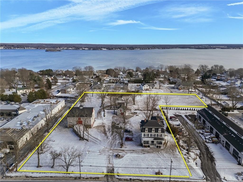 2967 East Main Road Rd, Portsmouth, RI for Sale