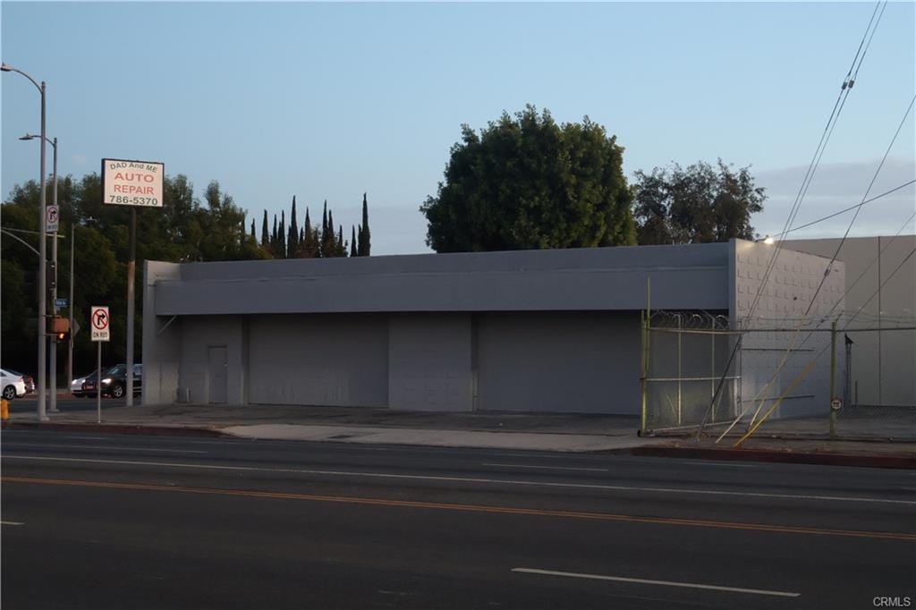 13300 Burbank Blvd, Van Nuys, CA for Sale