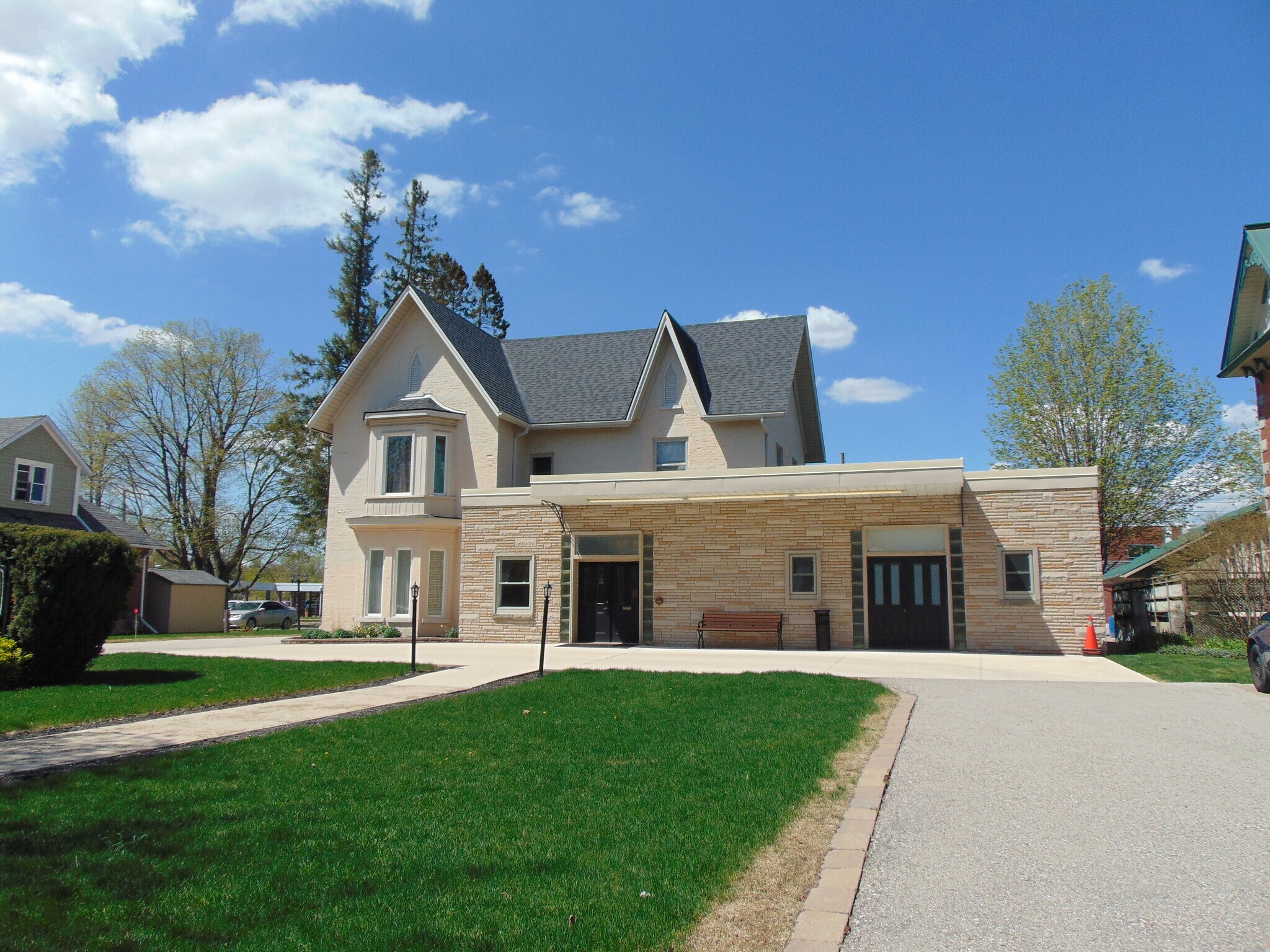 318 Main St E, Shelburne, ON for Sale
