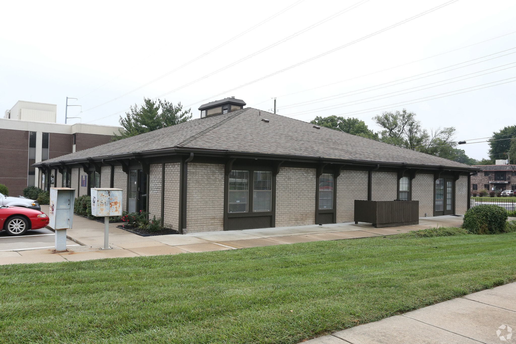 10200-10220 W 87th St, Overland Park, KS for Rent