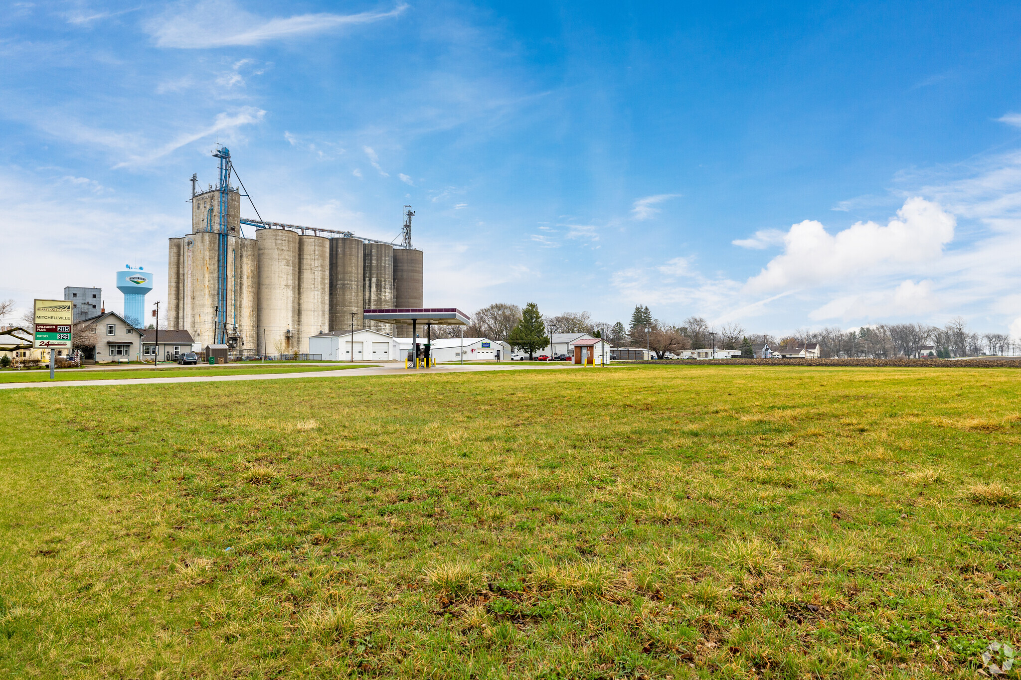 Center St S, Mitchellville, IA for Sale