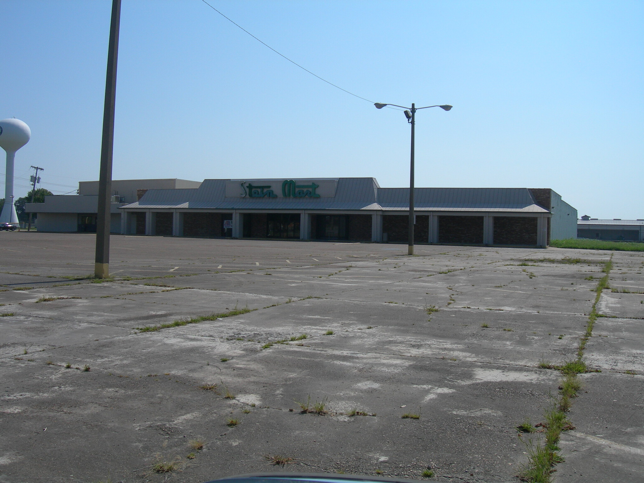 1656 Martin Luther King Jr Blvd, Greenville, MS for Rent