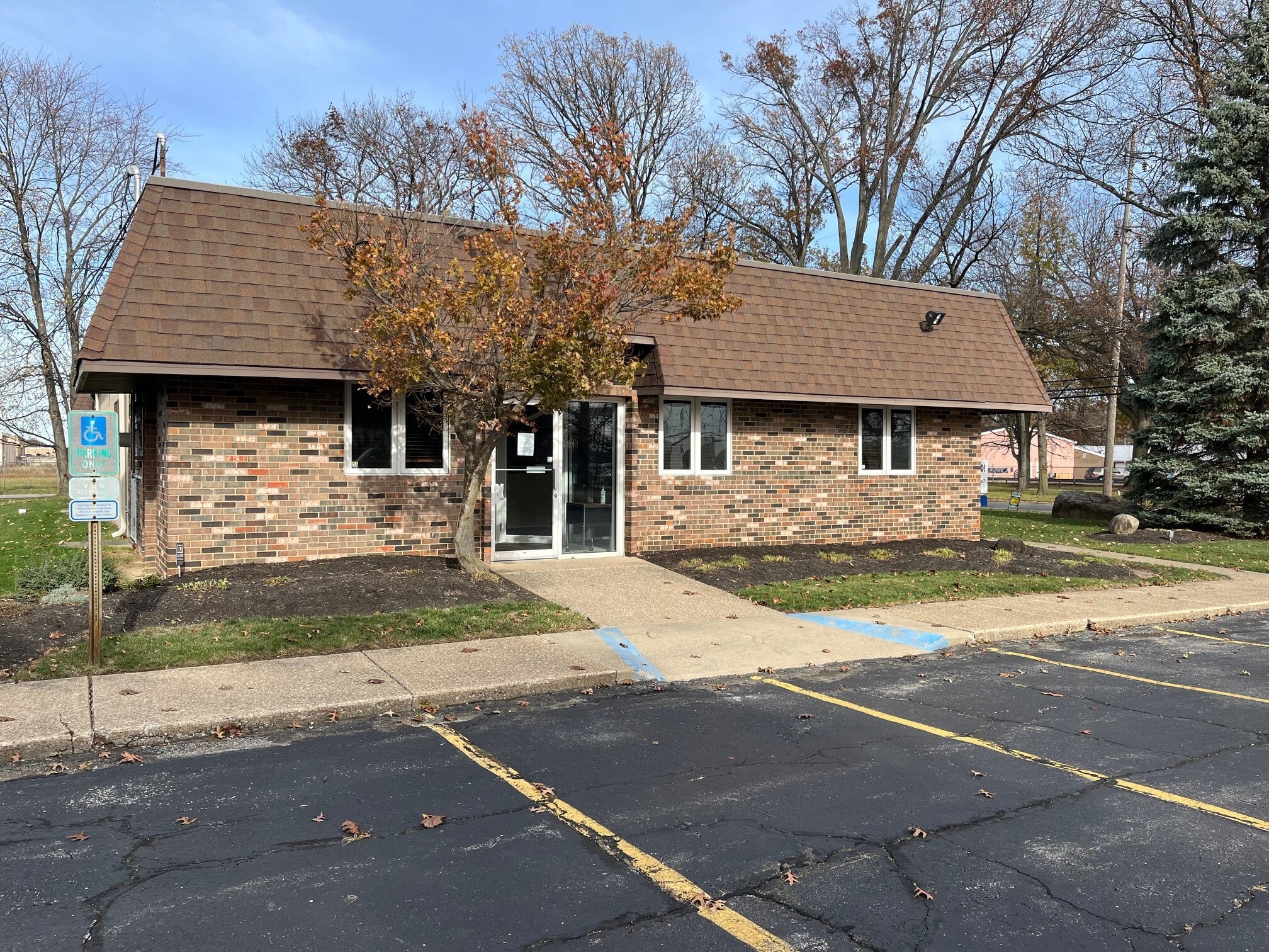 503 Abbe Rd S, Elyria, OH for Sale
