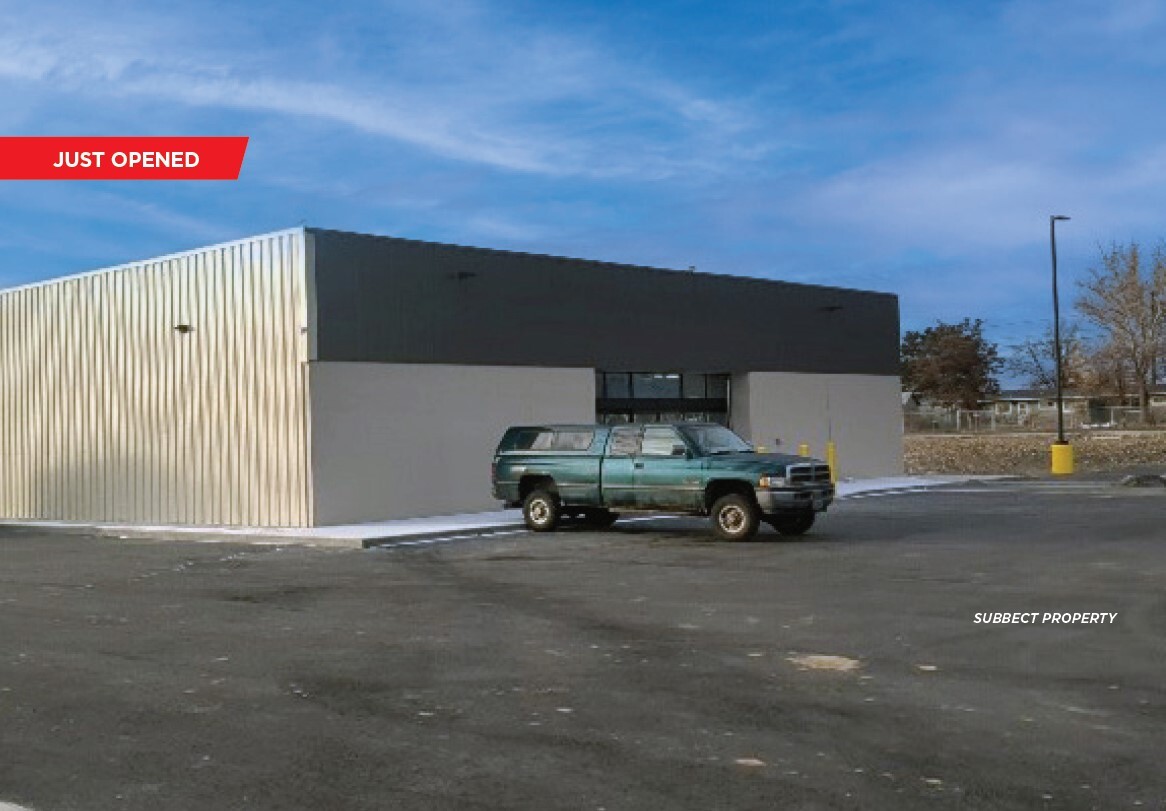 8203 W Westover Blvd, Moses Lake, WA for Sale