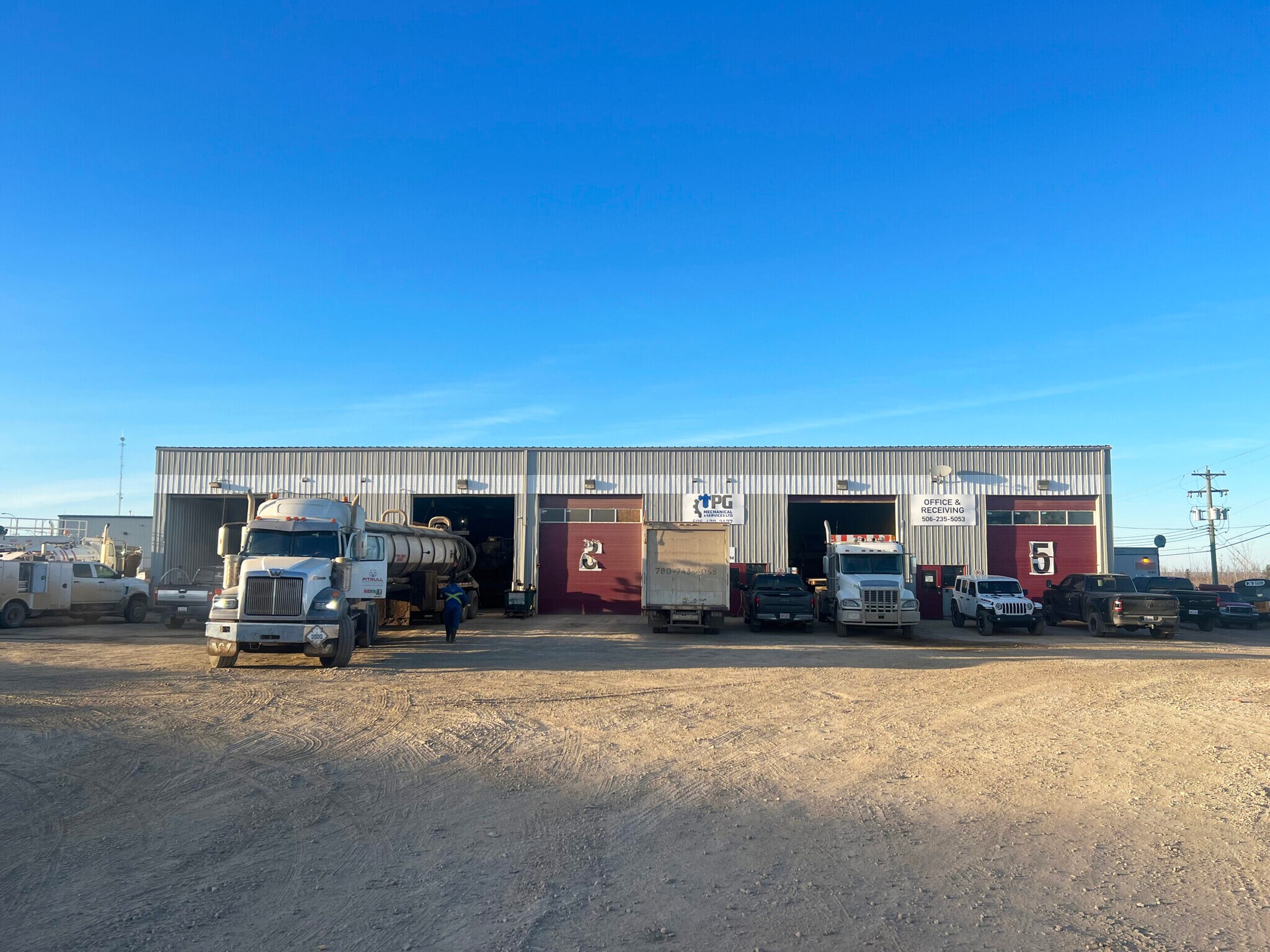 148 Mcmillan Rd, Fort McMurray, AB for Sale
