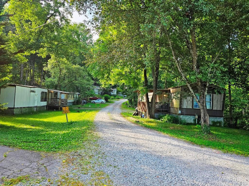 4573 Bluff City Hwy, Bluff City, TN for Sale