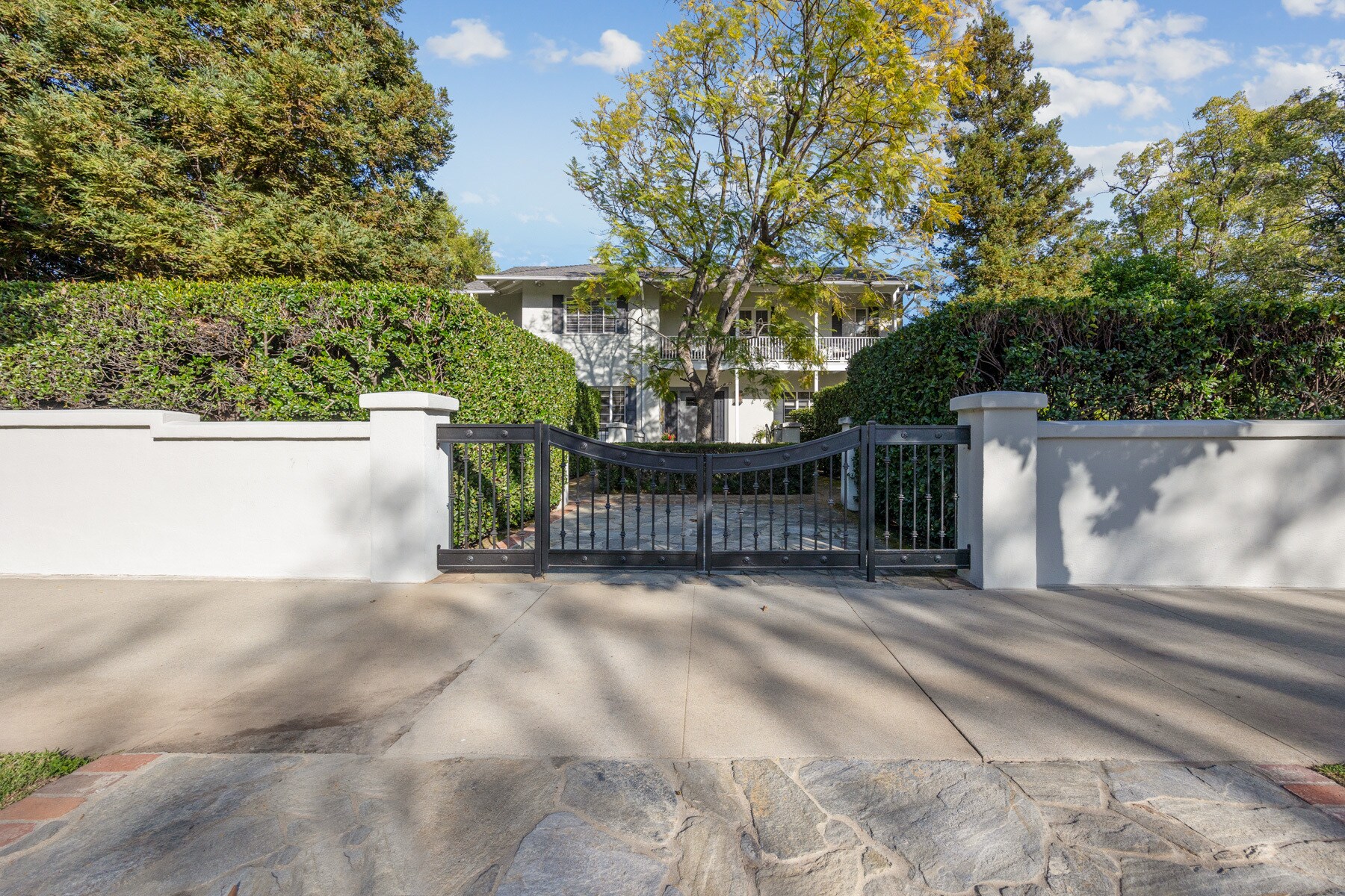160 S Grand Ave, Pasadena, CA for Sale