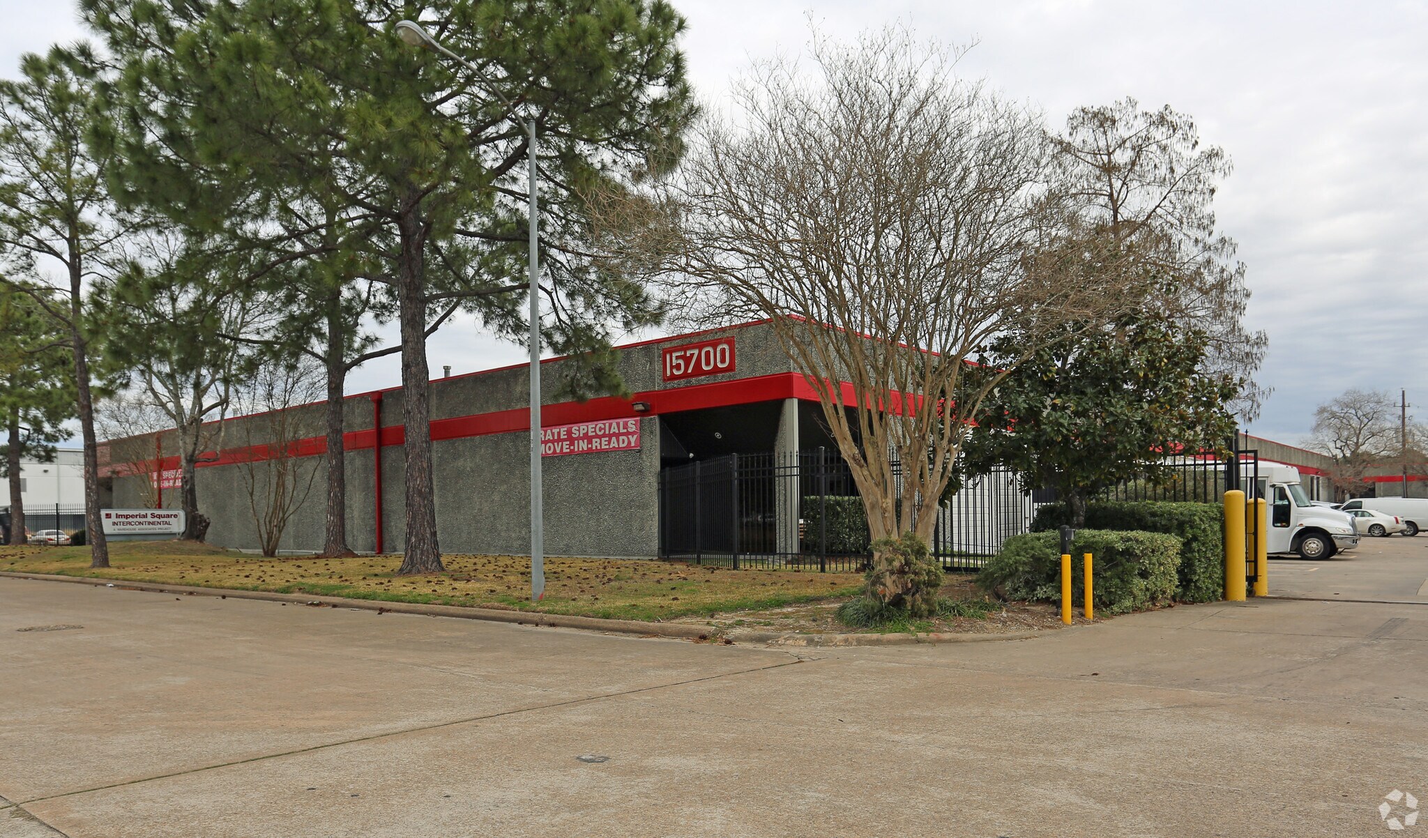 15700 Export Plaza Dr, Houston, TX for Rent