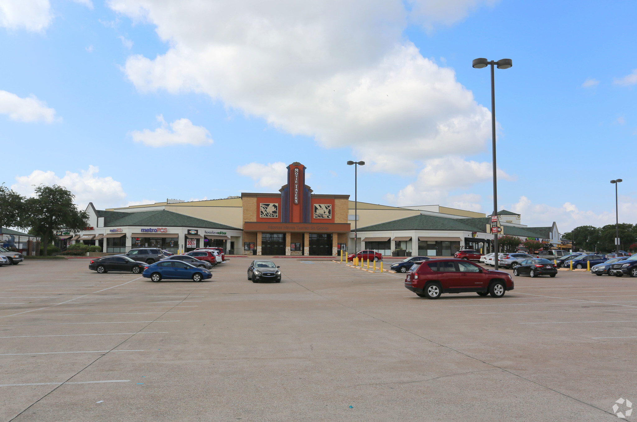 2200-2404 Airport Fwy, Bedford, TX for Rent