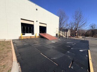 Chantilly, VA Flex - 14101-14121 Mariah Ct