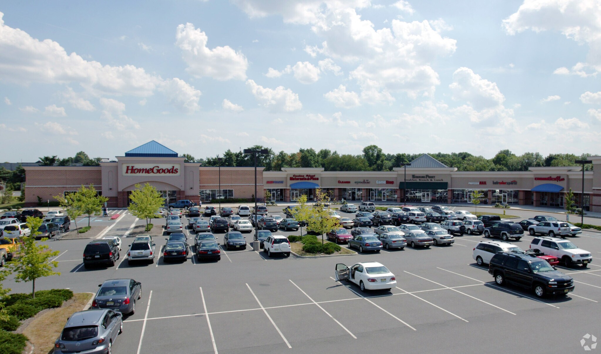 55 Us9 Englishtown, NJ 07726 Shopping Center Property for Lease on