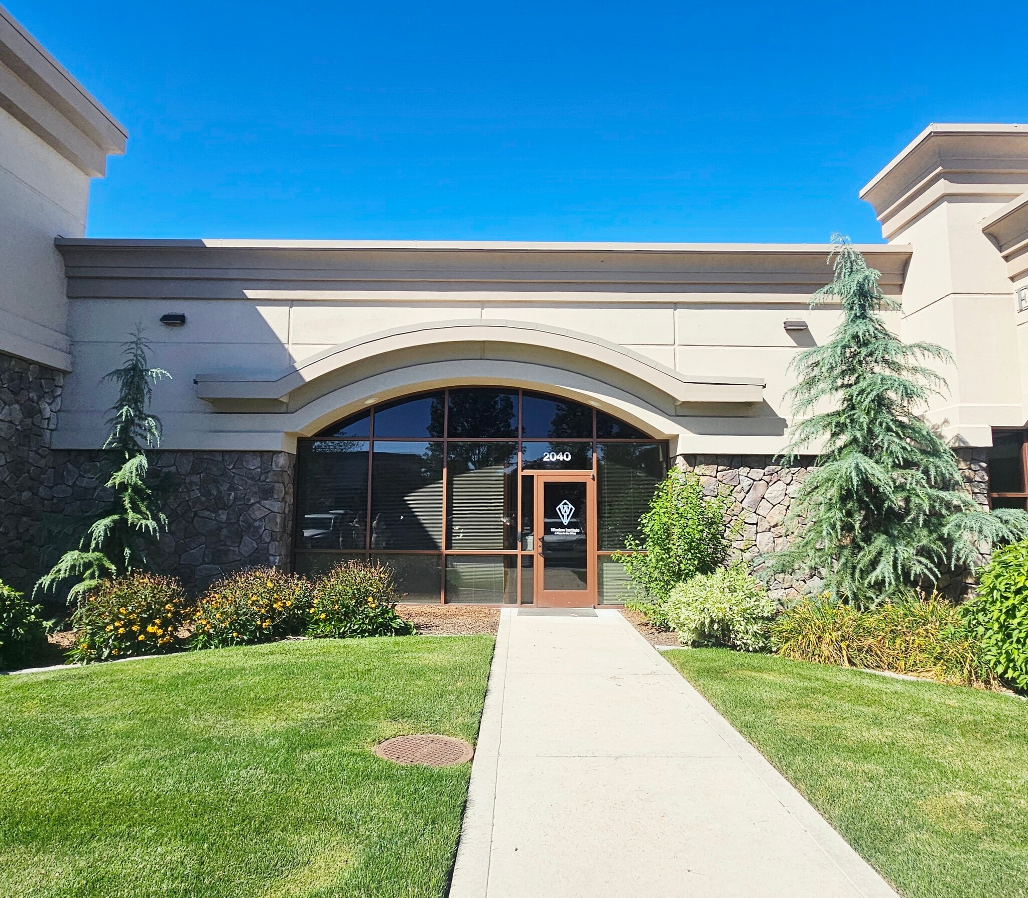 2040 S Eagle Rd, Meridian, ID for Sale