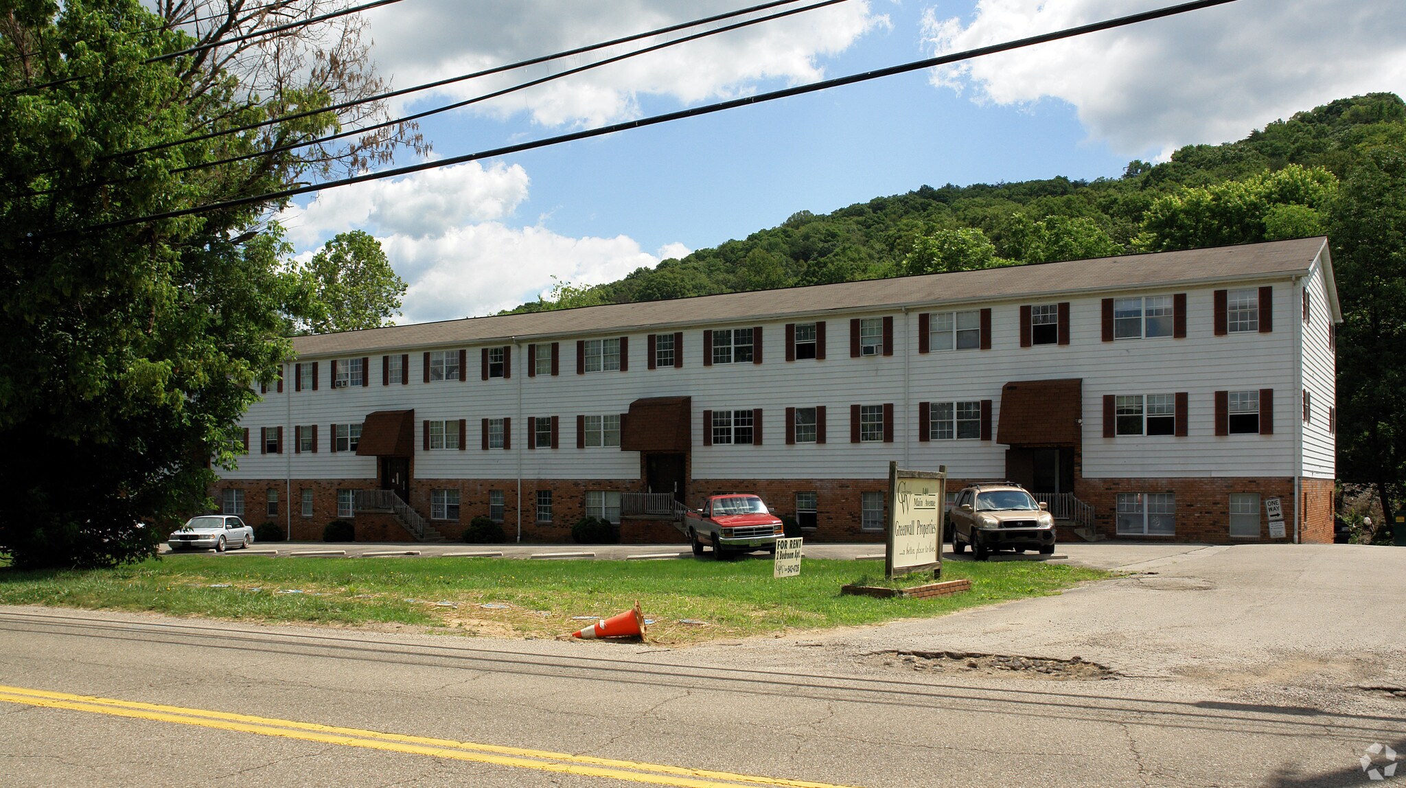 140 Main Ave, Nitro, WV for Sale