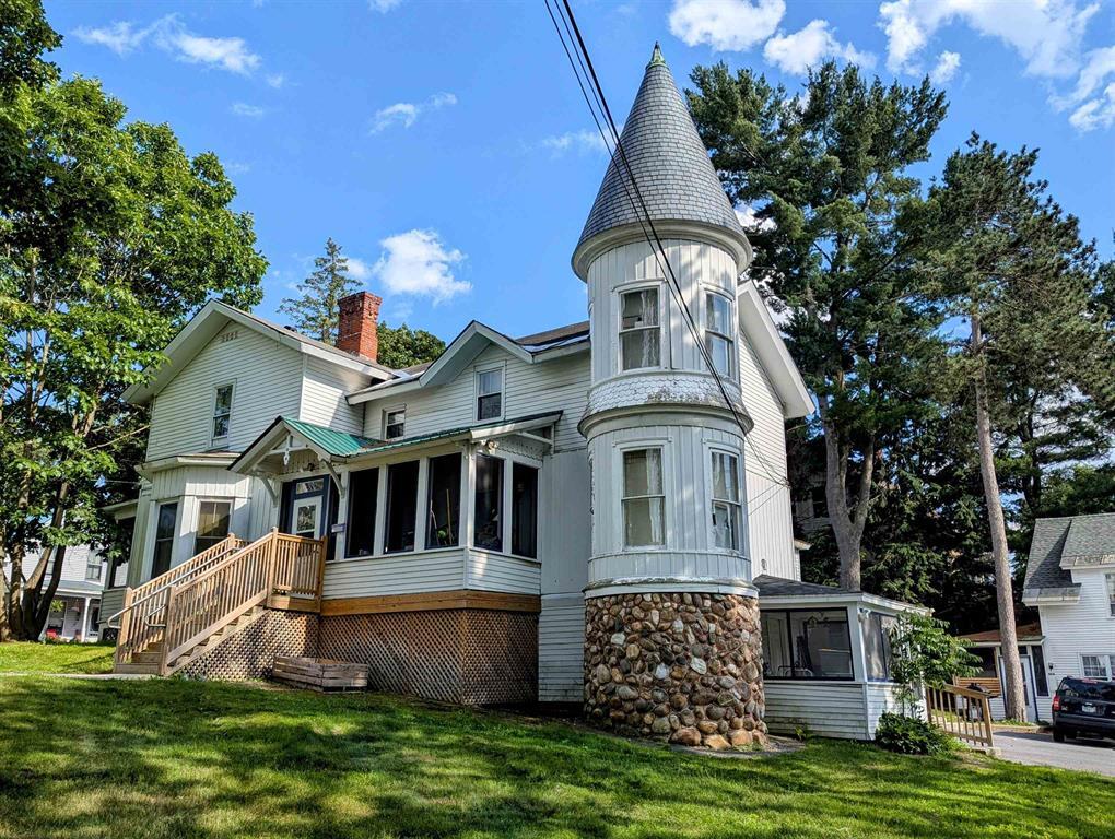 44 Walnut St, Claremont, NH for Sale