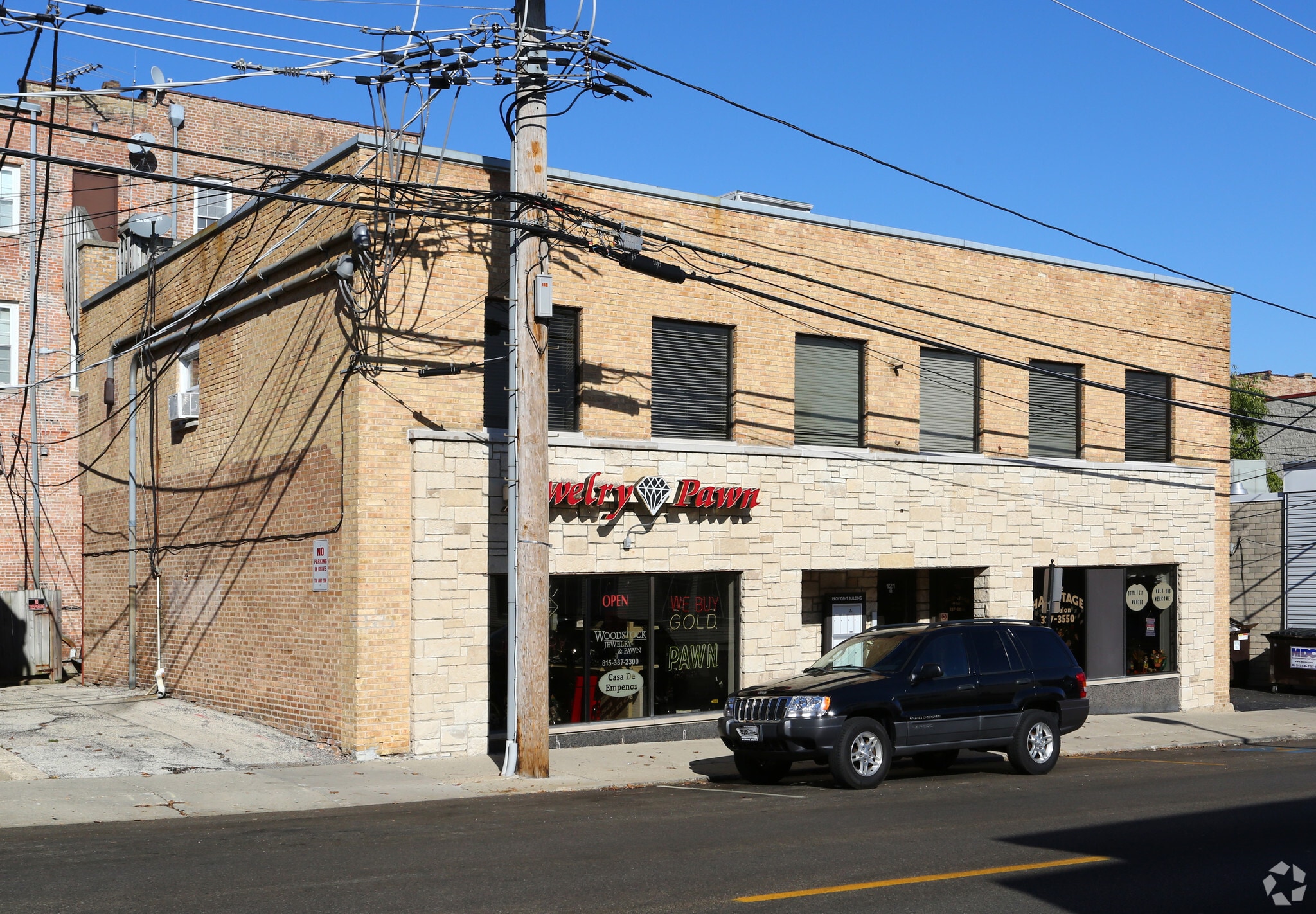 119-121 Calhoun St, Woodstock, IL for Rent