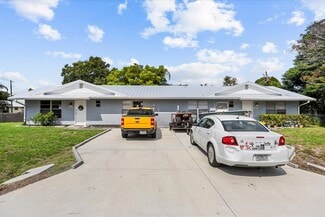 Stuart, FL Apartments - 3248 SE Golden Gate Ave