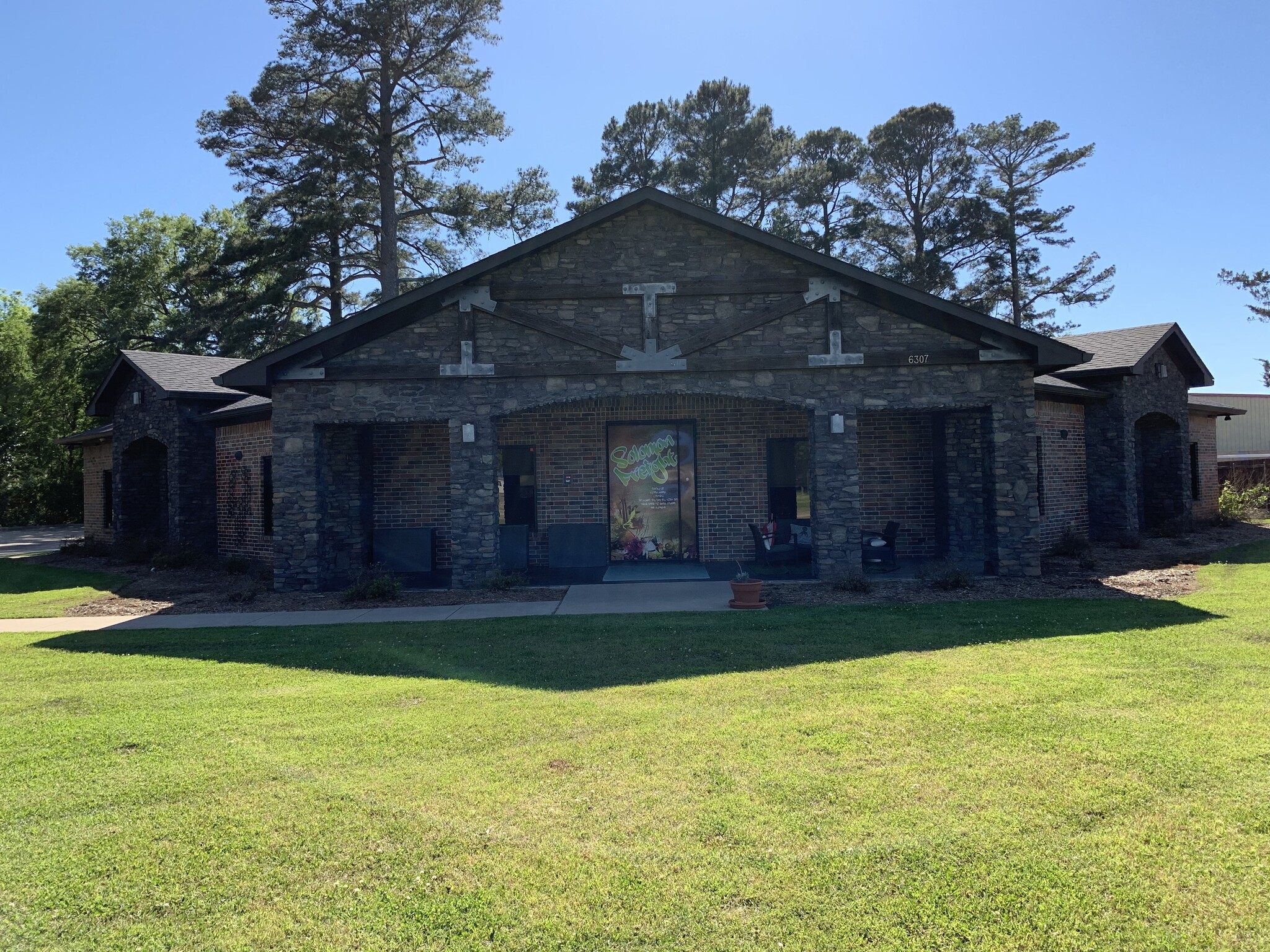 6307 Richmond Rd, Texarkana, TX for Sale