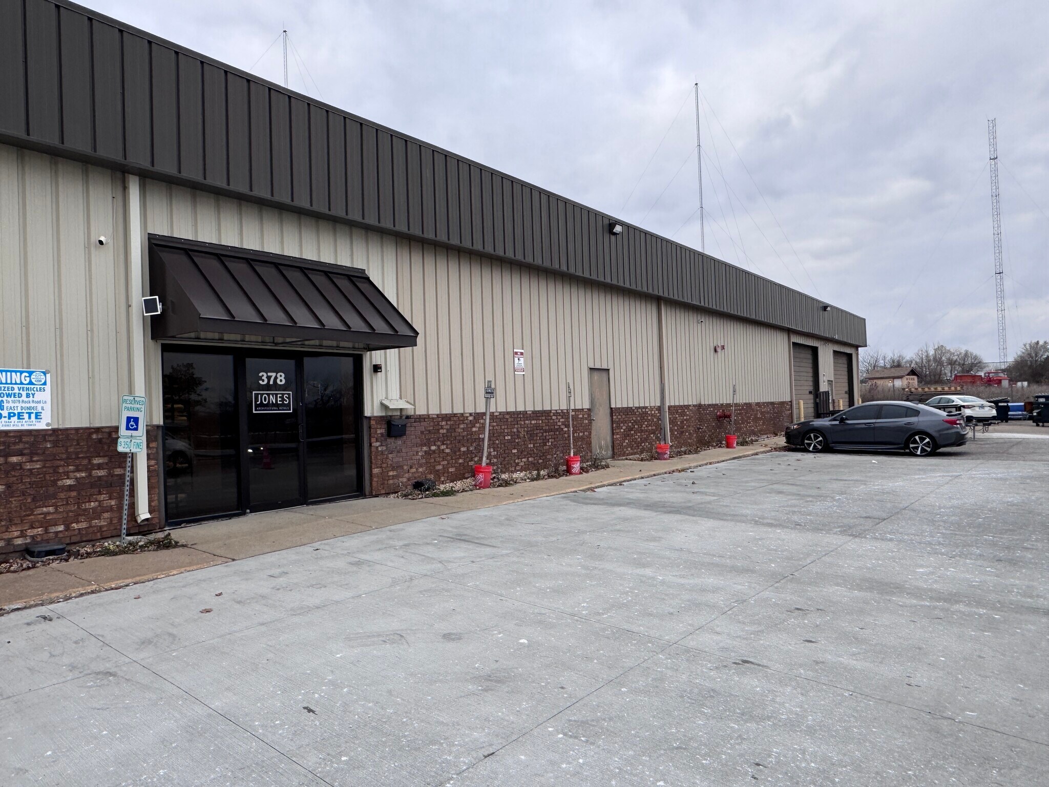 378 Sundown Rd, South Elgin, IL for Rent