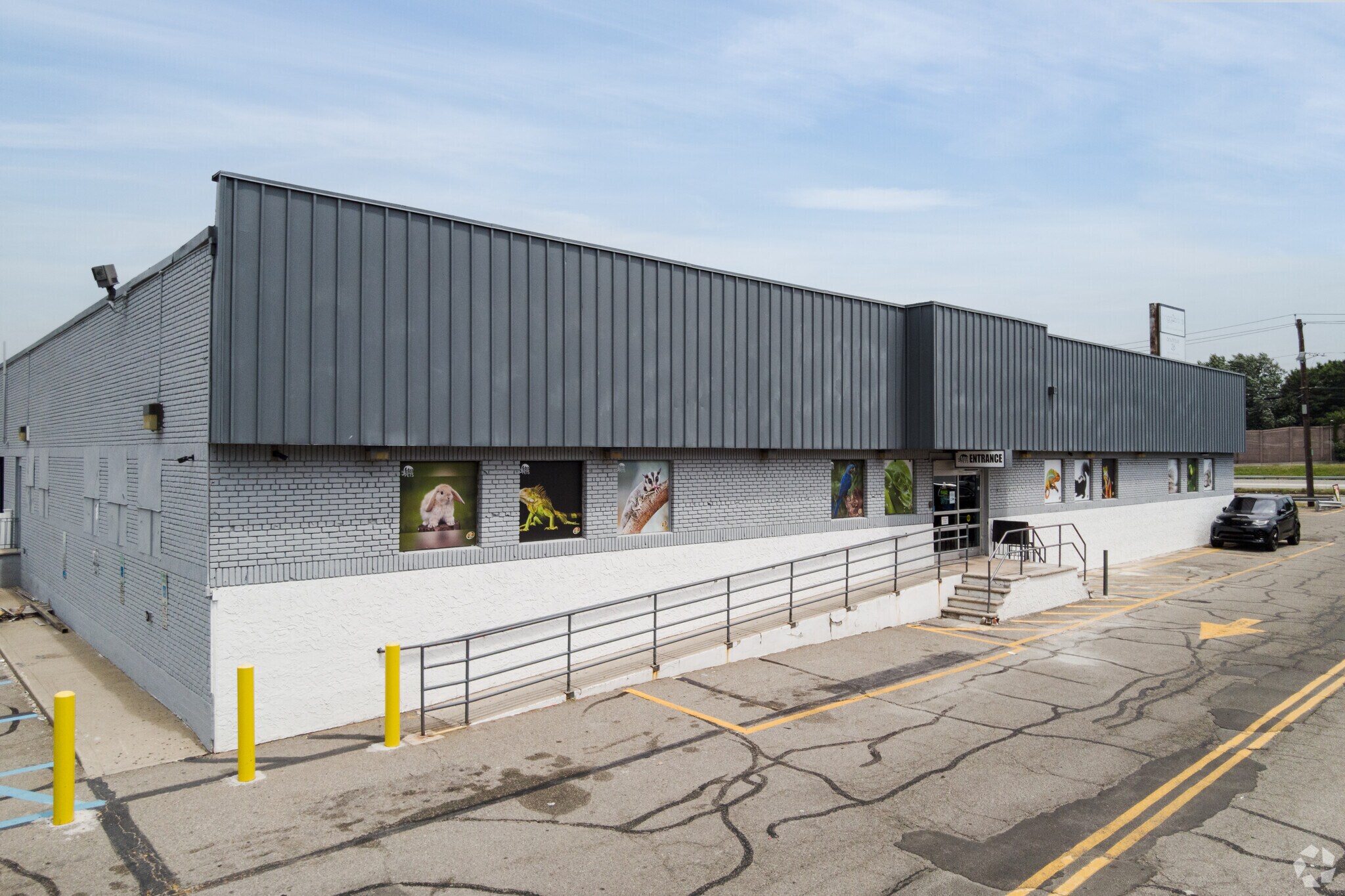 240 State Rt 17 S Lodi, NJ 07644 Industrial Property for Lease on