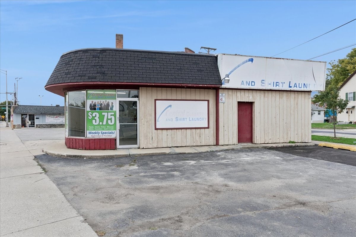 715 W Jefferson St, Joliet, IL for Sale