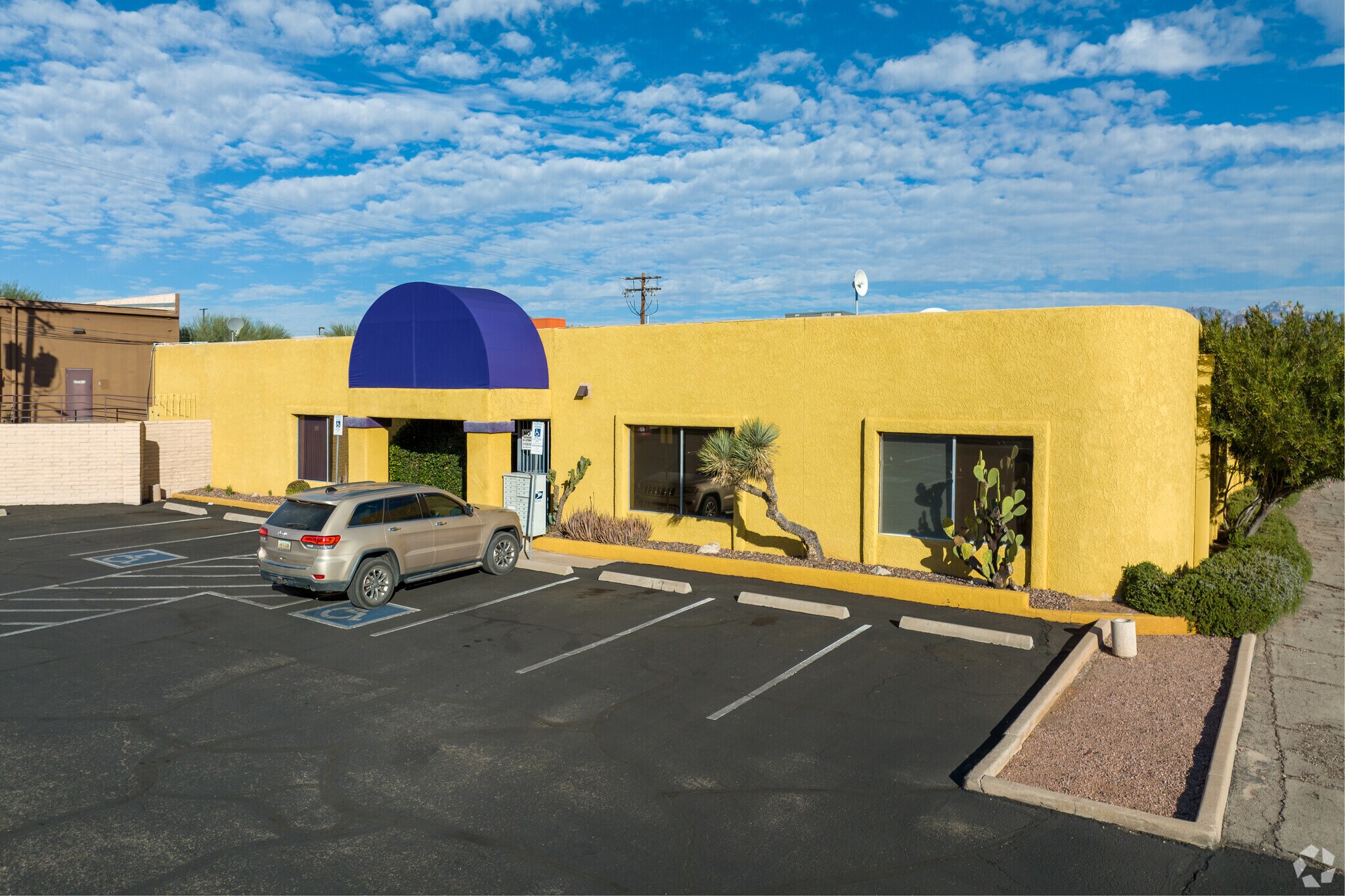 7290 E Broadway Blvd, Tucson, AZ for Rent