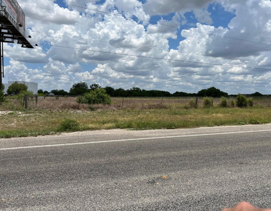 3250 N Highway 37 Access, Three Rivers, TX for Sale