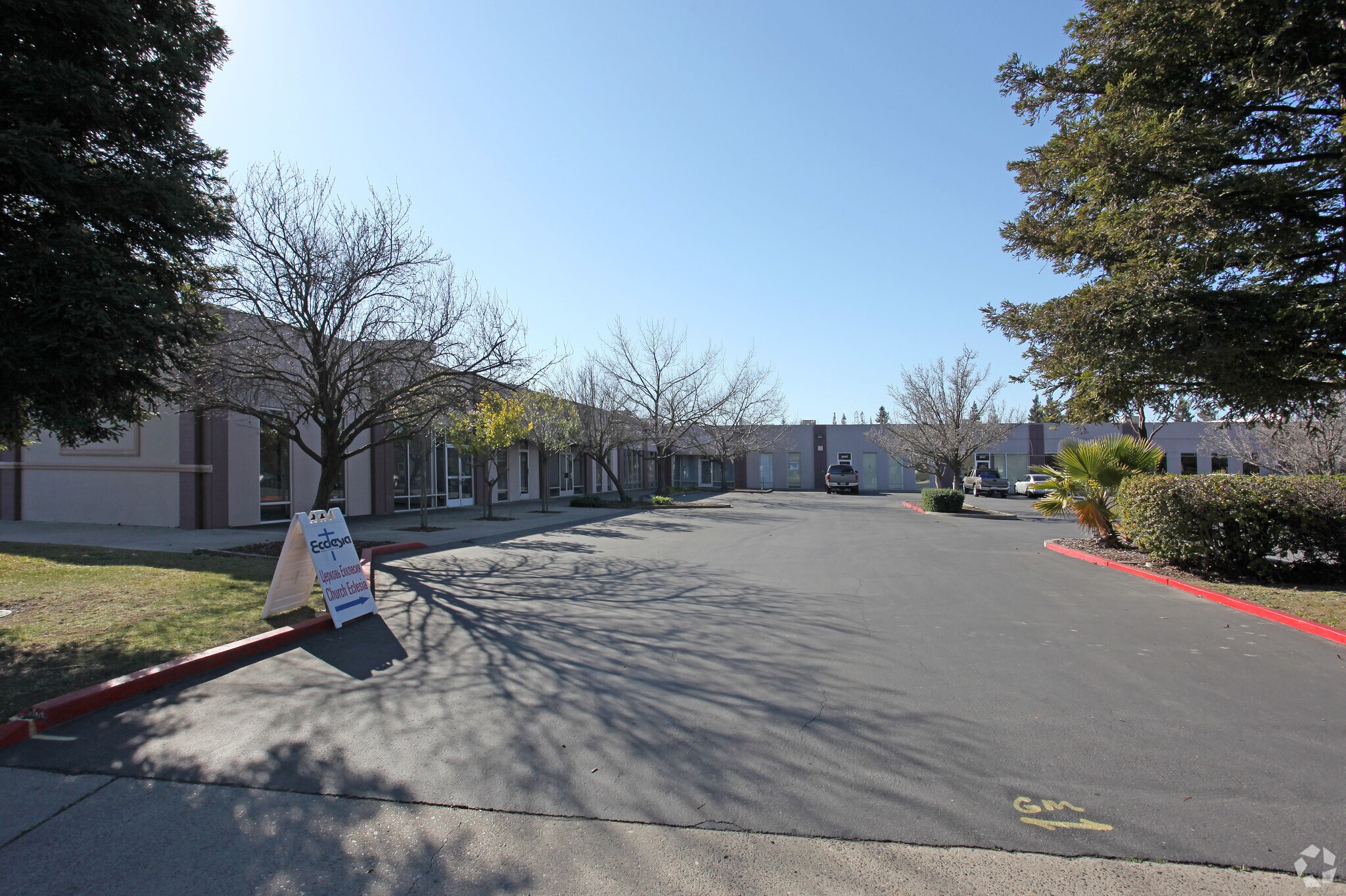 4027 N Freeway Blvd, Sacramento, CA for Rent
