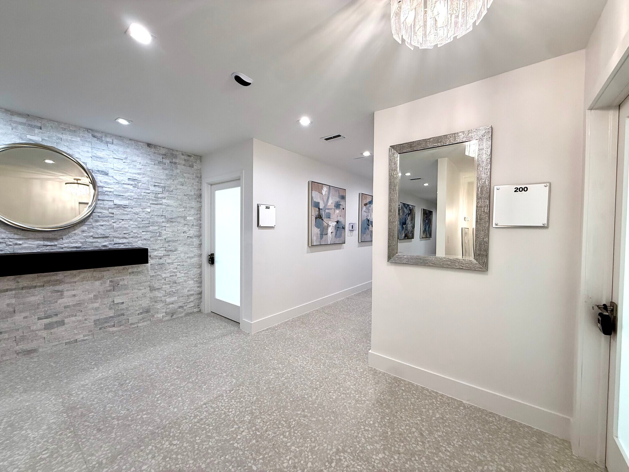 2300 N Dixie Hwy, Boca Raton, FL for Rent