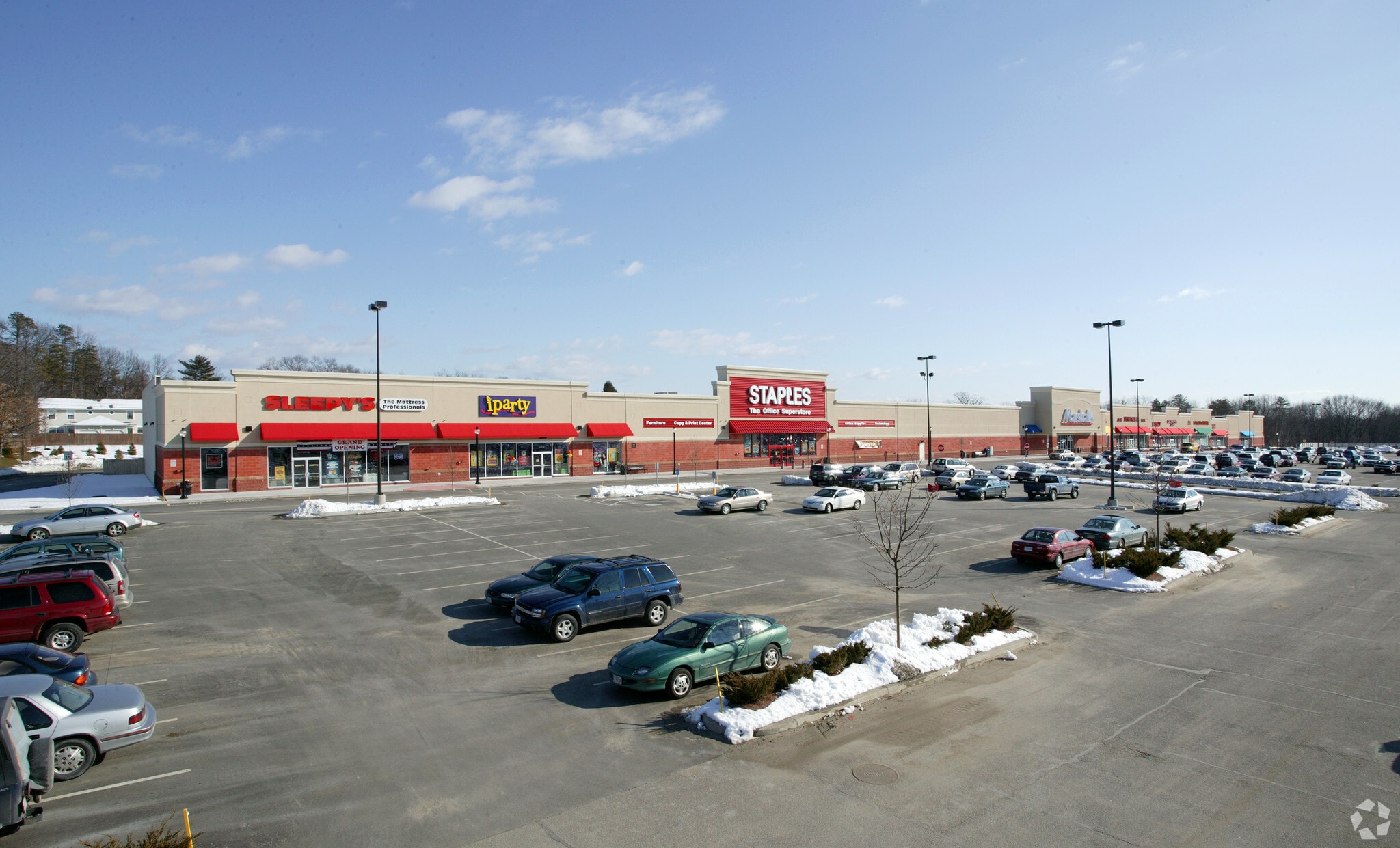545-591 Memorial Dr, Chicopee, MA for Rent