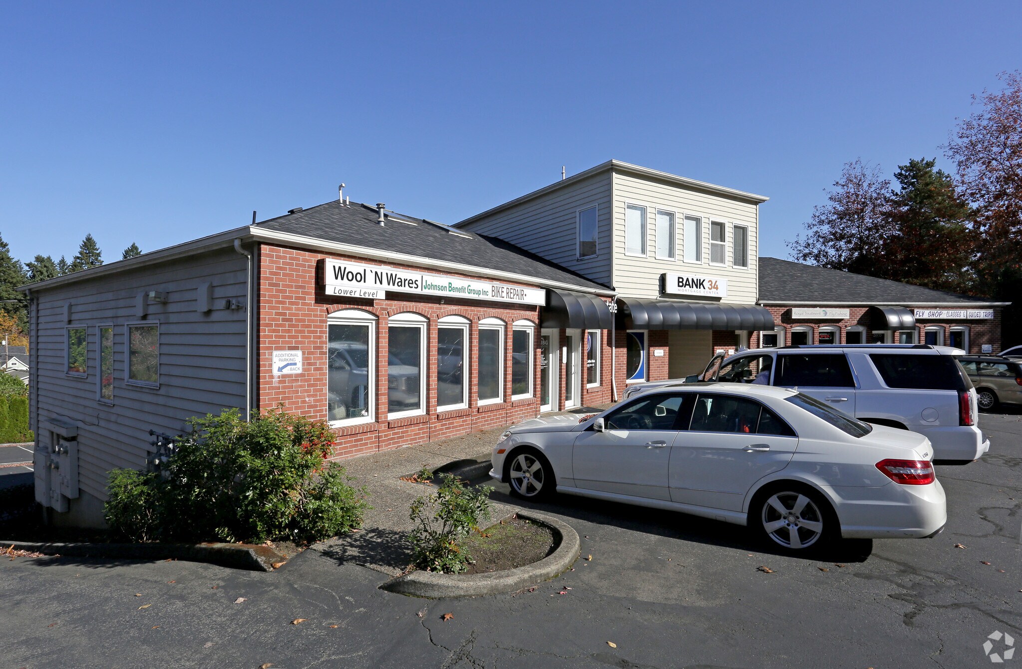 21550-21590 Willamette Dr, West Linn, OR for Rent