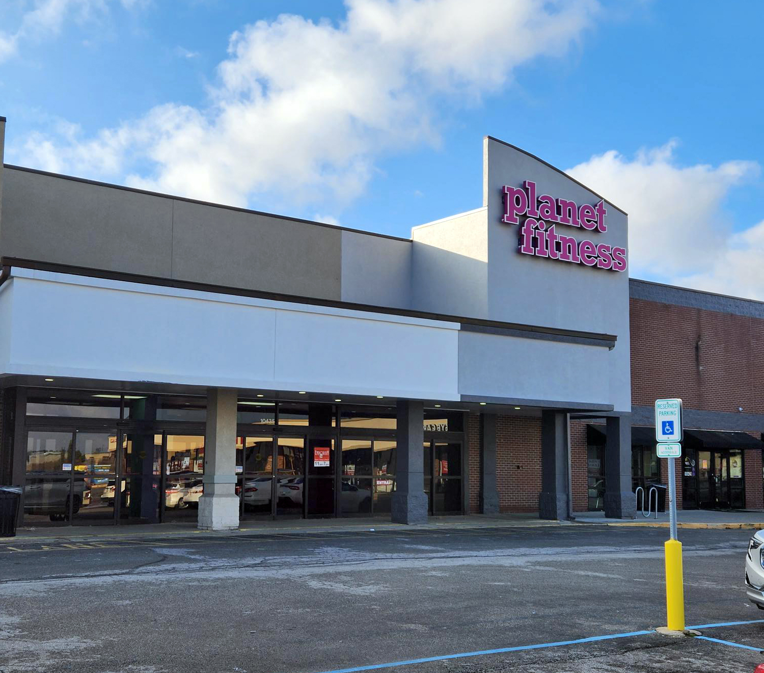 10411-10445 E Washington St, Indianapolis, IN for Rent