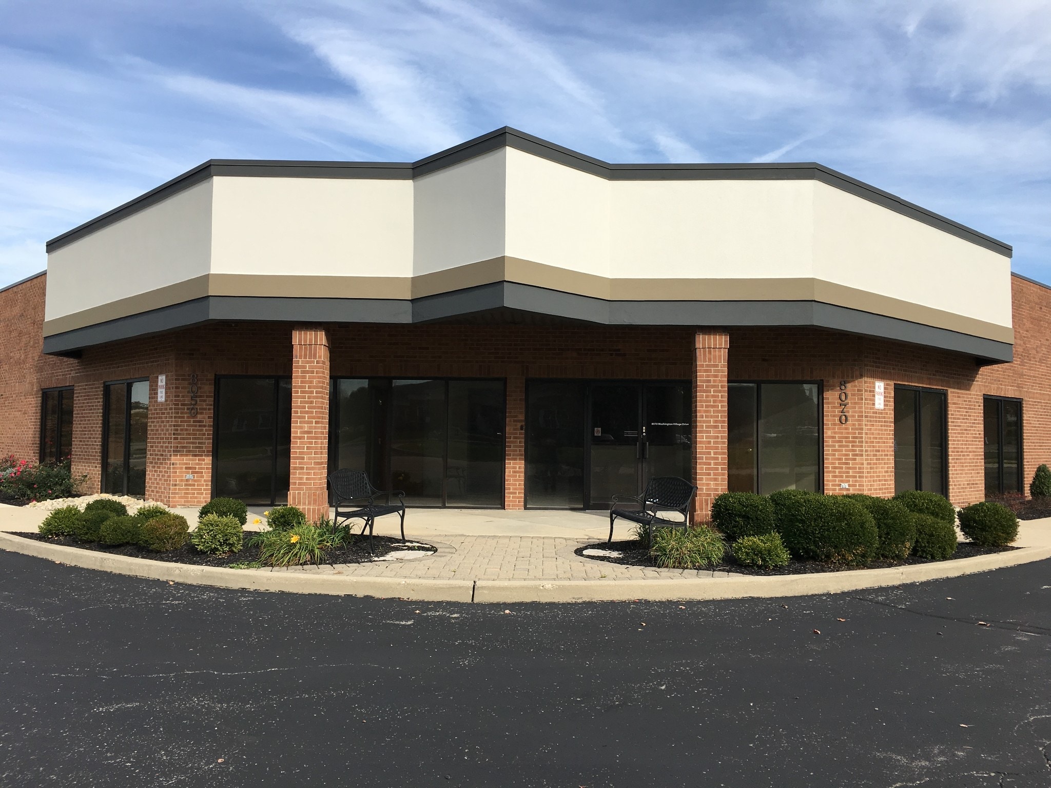 8050-8070 Washington Village Dr, Dayton, OH for Rent