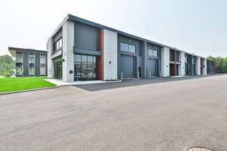Blainville, QC Warehouse - 310-320 Legault Rue
